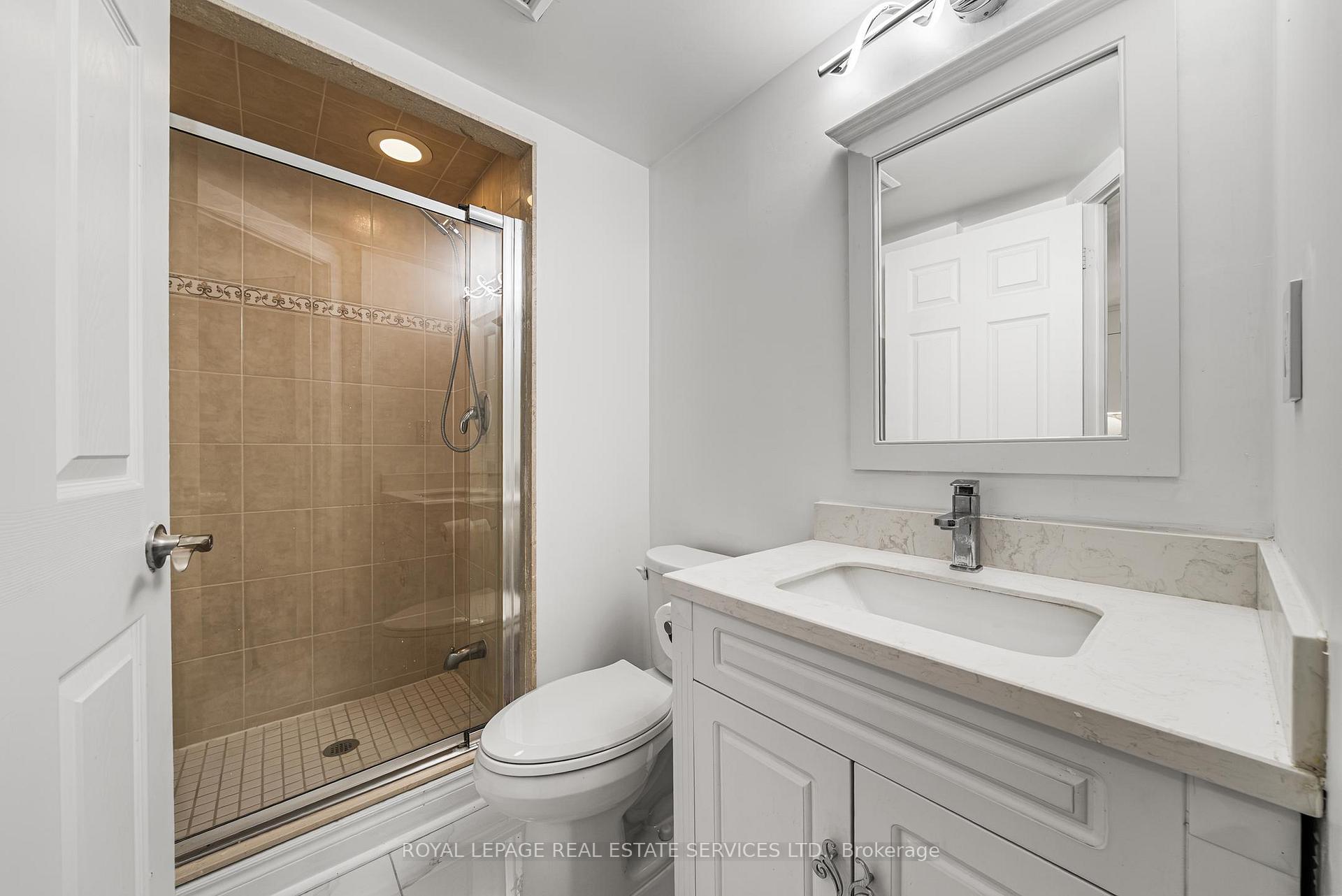 Photo 17 of Unit 1912, 7 Lorraine Drive, North York, Willowdale West — HOMEH