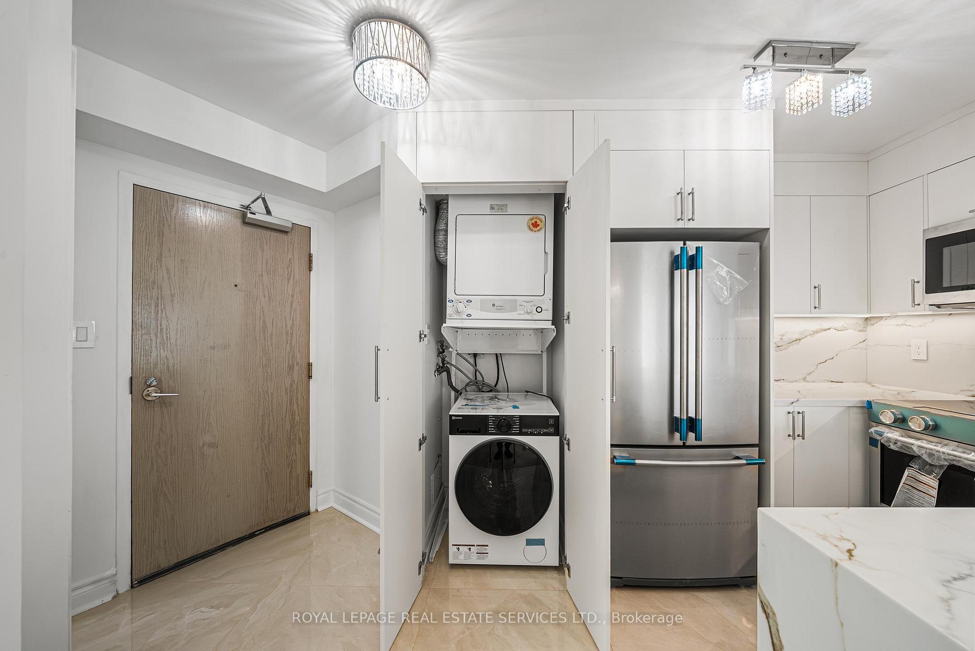 Photo 18 of Unit 1912, 7 Lorraine Drive, North York, Willowdale West — HOMEH