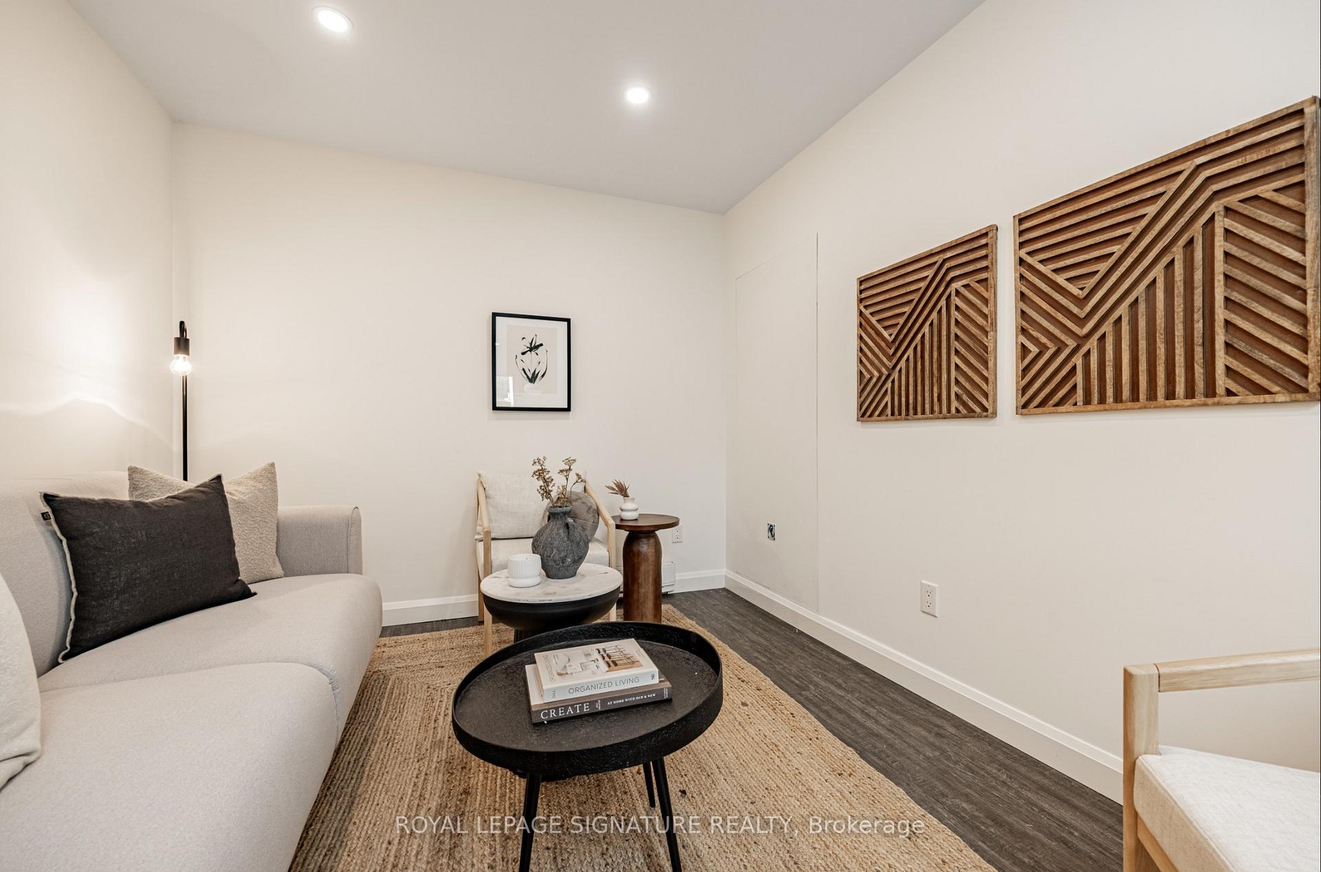Photo 6 of Unit B, 54 Pasadena Gardens, Toronto, Lambton Baby Point — HOMEH