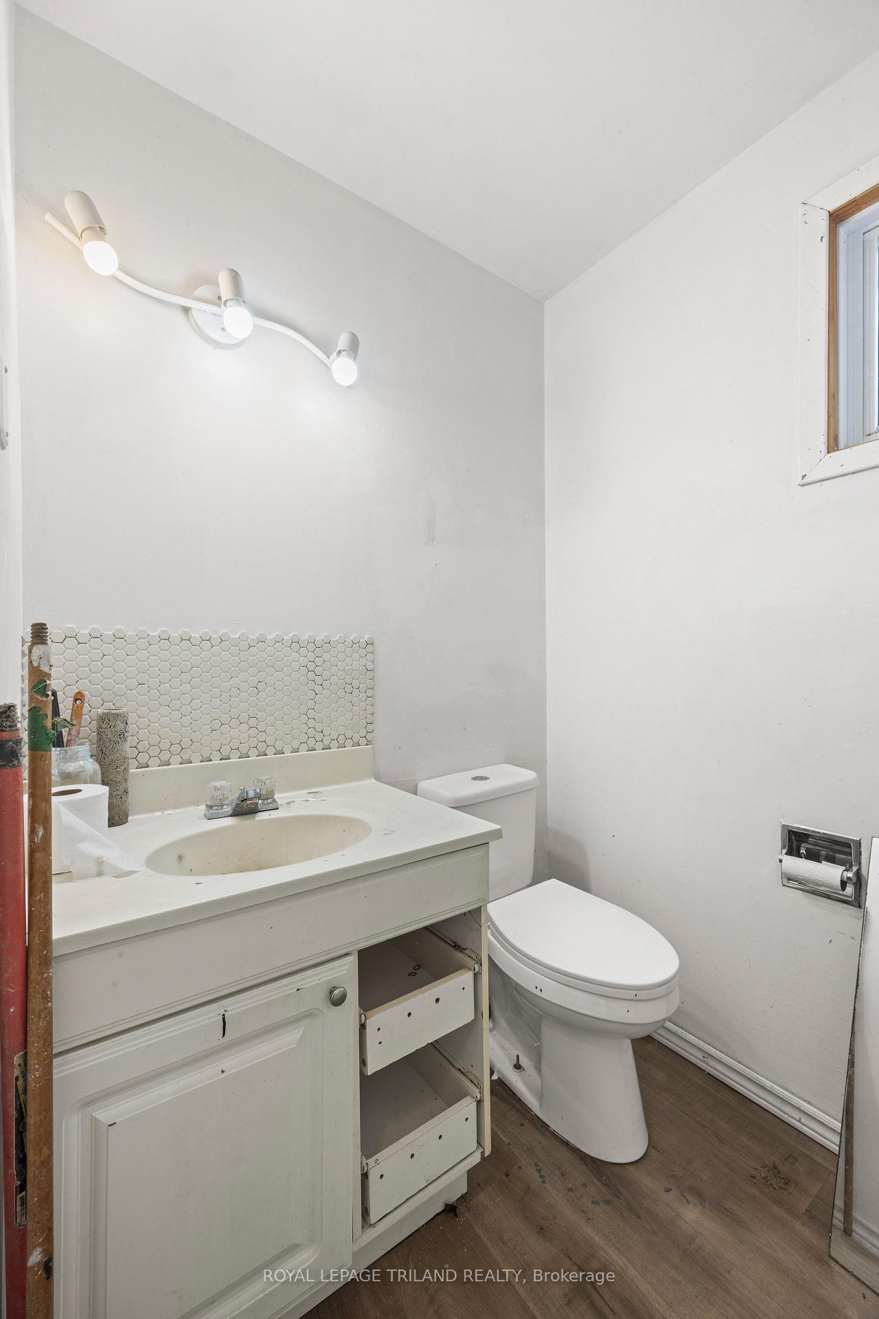 Photo 16 of 10207 Ivan Drive, Middlesex Centre, Rural Middlesex Centre — HOMEH