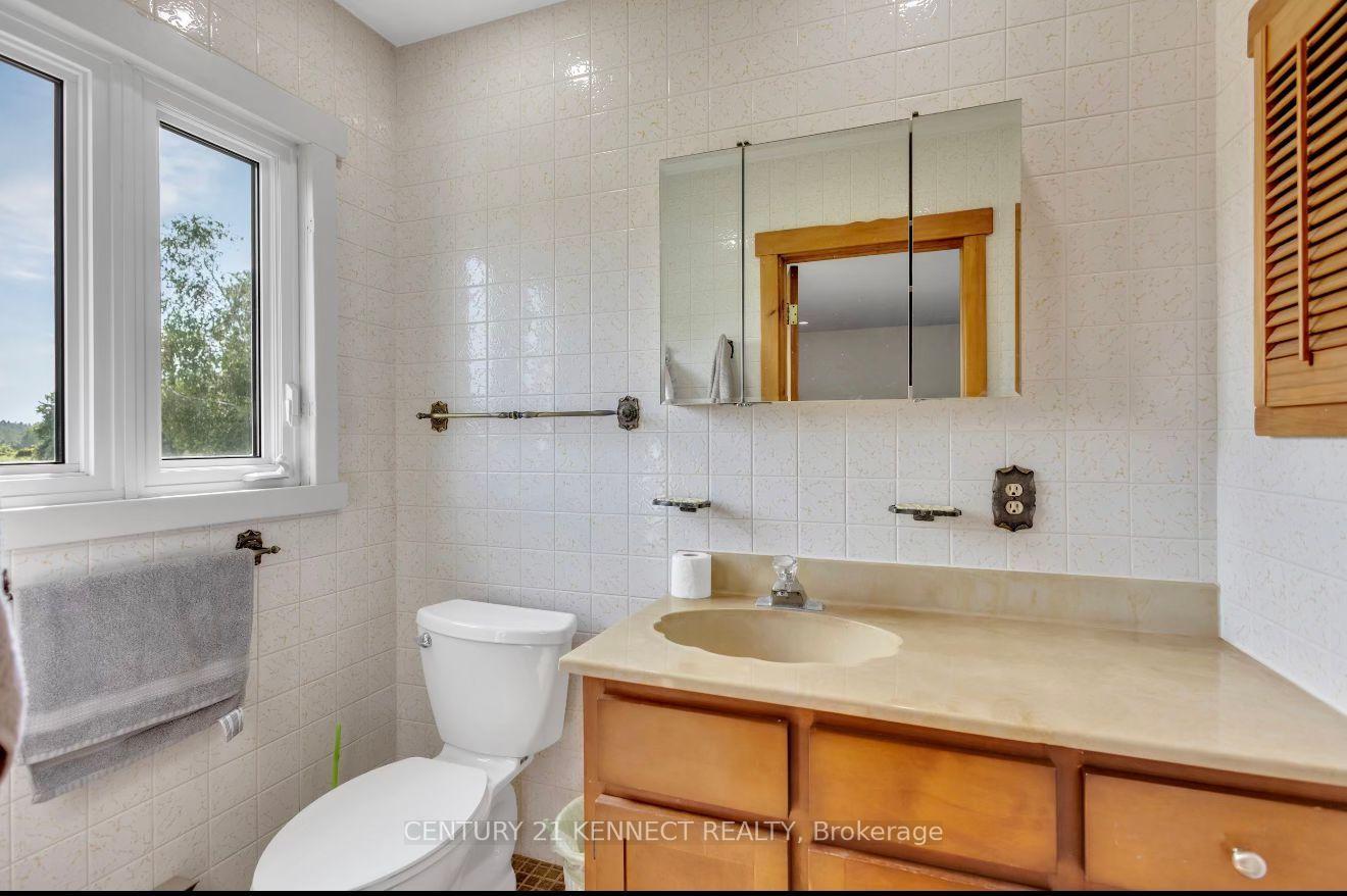 Photo 18 of 14146 Crewsons Line, Milton, Rural Nassagaweya — HOMEH