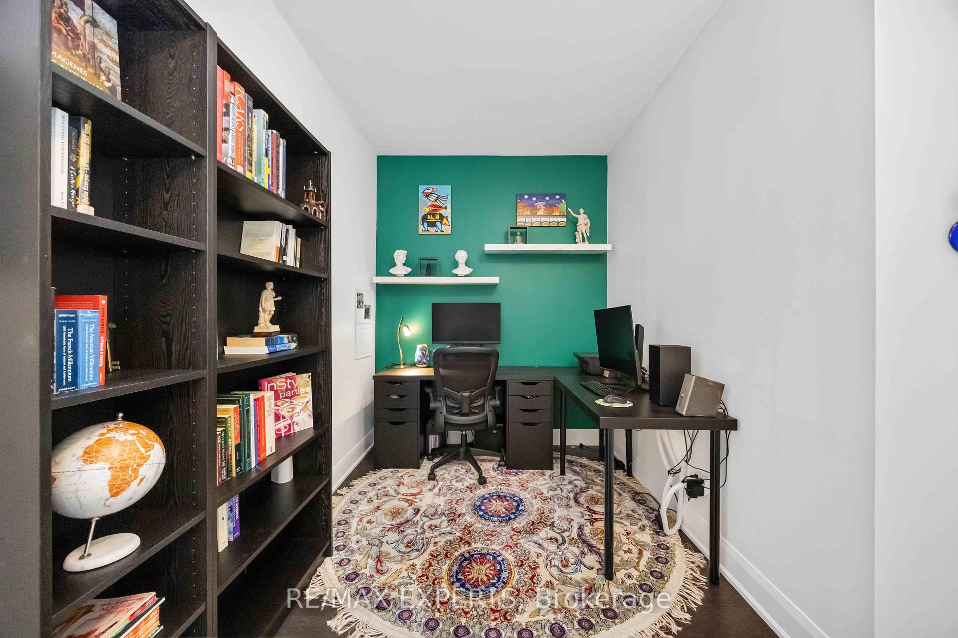 Photo 8 of Unit 902, 2900 Highway 7 Road, Vaughan, Concord — HOMEH