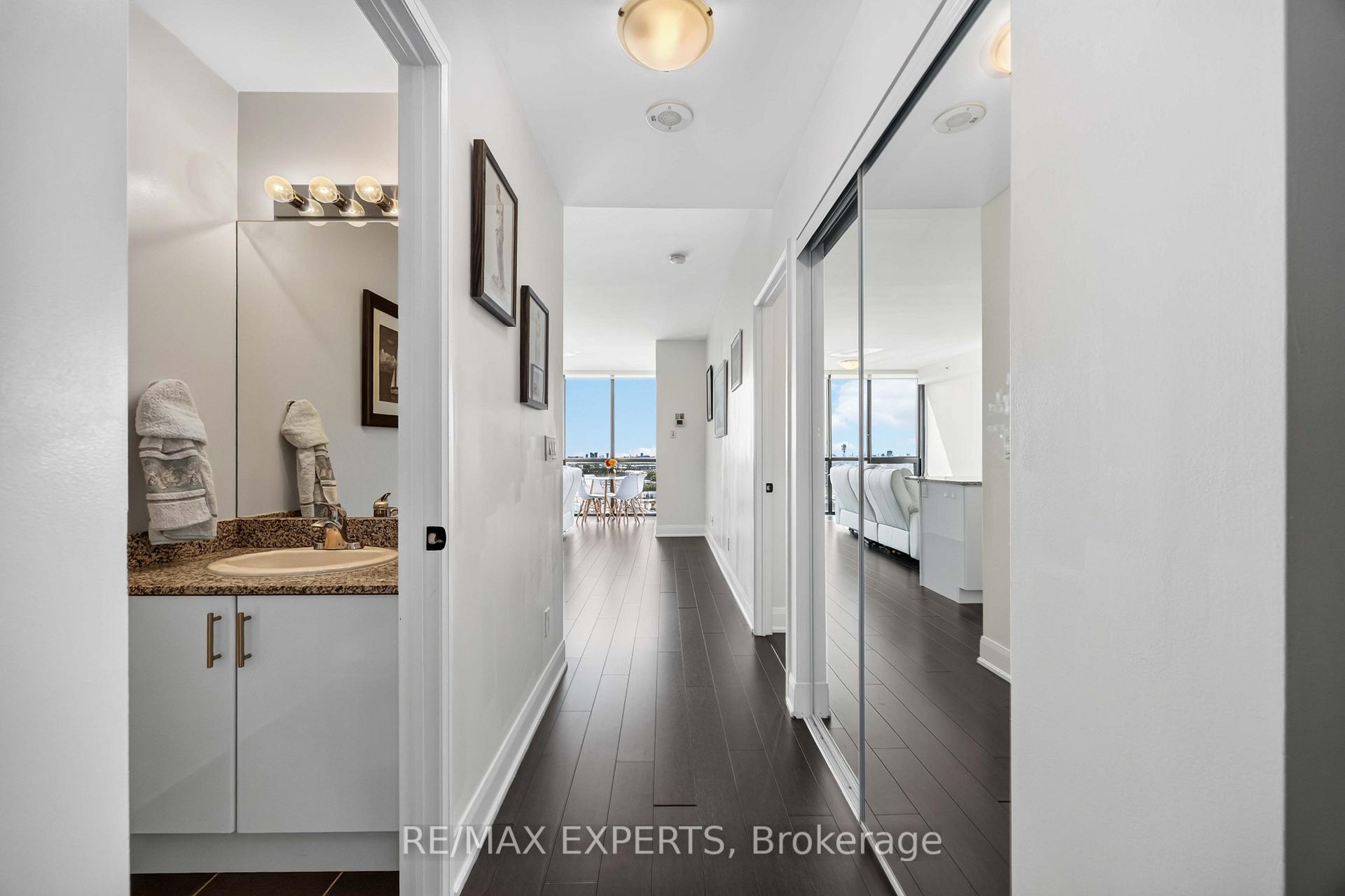 Photo 13 of Unit 902, 2900 Highway 7 Road, Vaughan, Concord — HOMEH