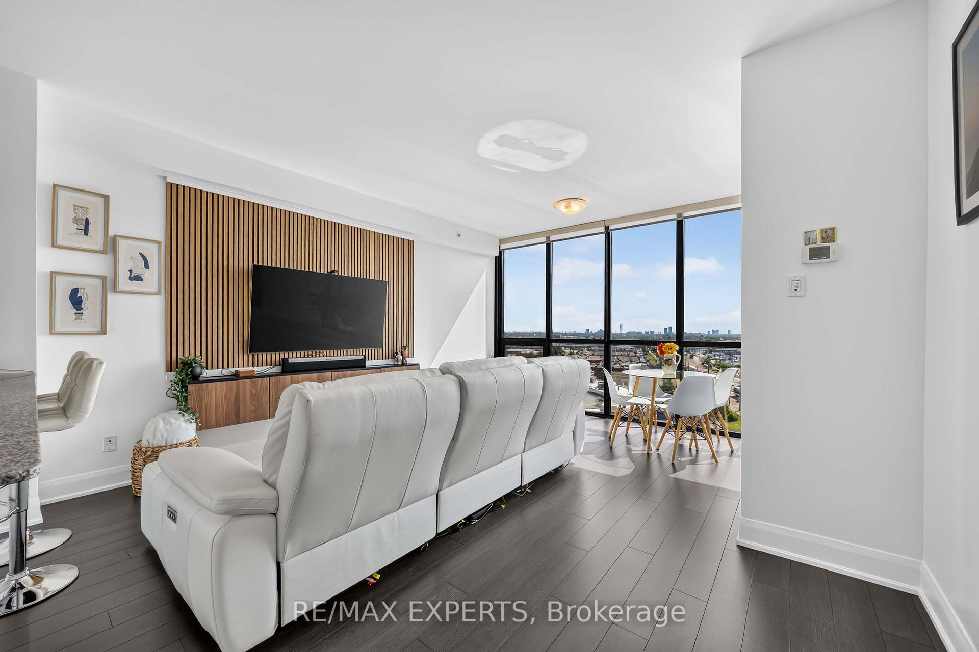 Photo 20 of Unit 902, 2900 Highway 7 Road, Vaughan, Concord — HOMEH
