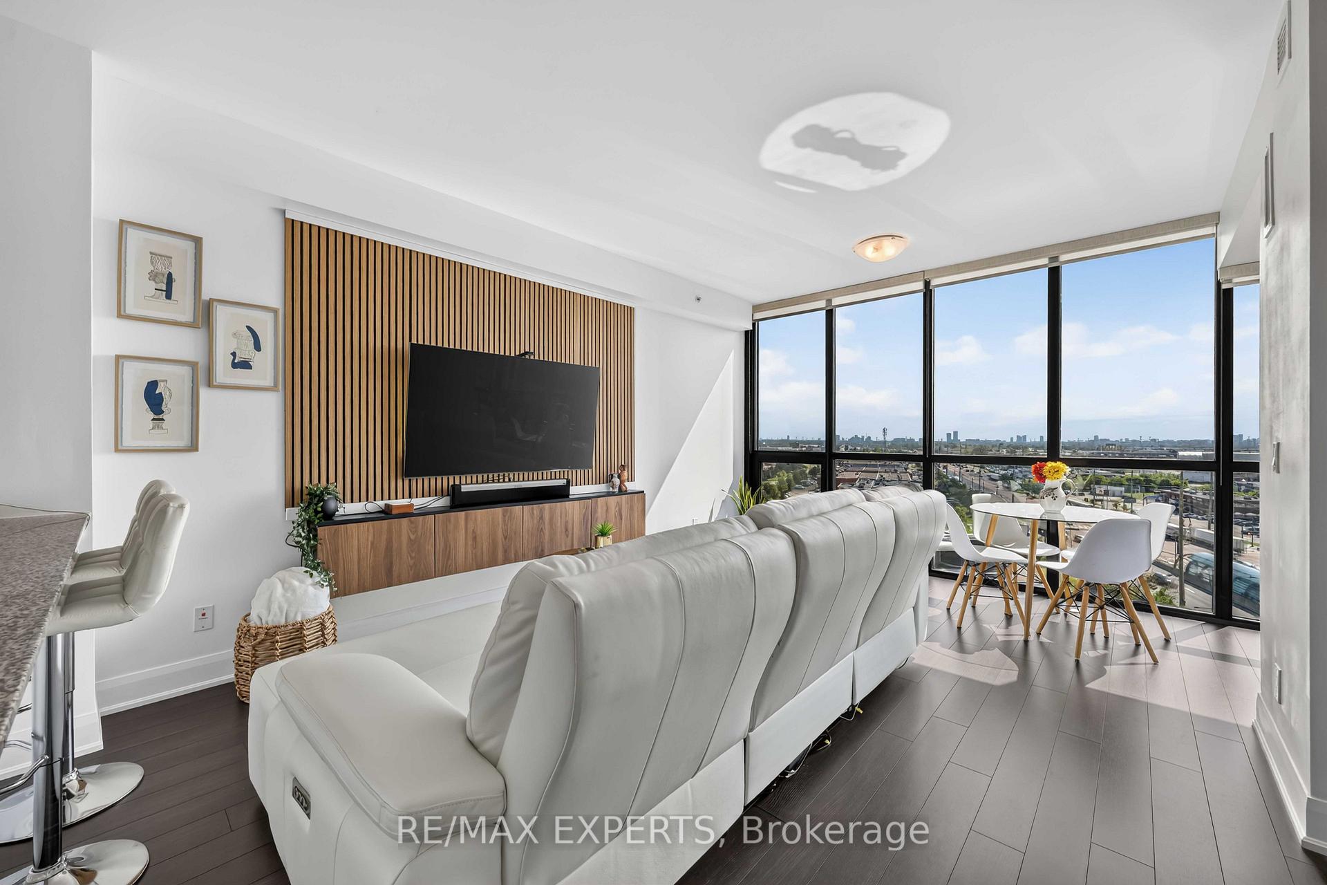Photo 21 of Unit 902, 2900 Highway 7 Road, Vaughan, Concord — HOMEH