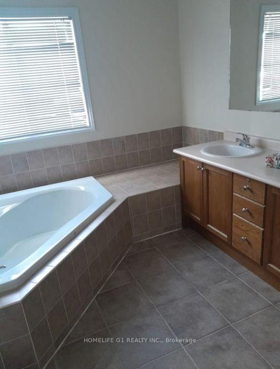 Photo 7 of 5165 Doubletree Drive, Mississauga, Erin Mills — HOMEH