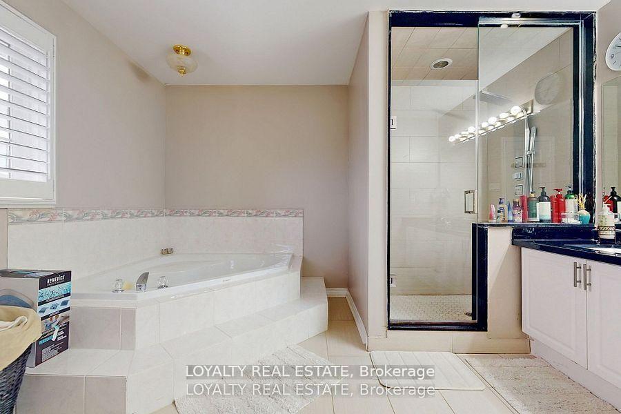 Photo 32 of 97 Song Bird Drive, Markham, Rouge Fairways — HOMEH