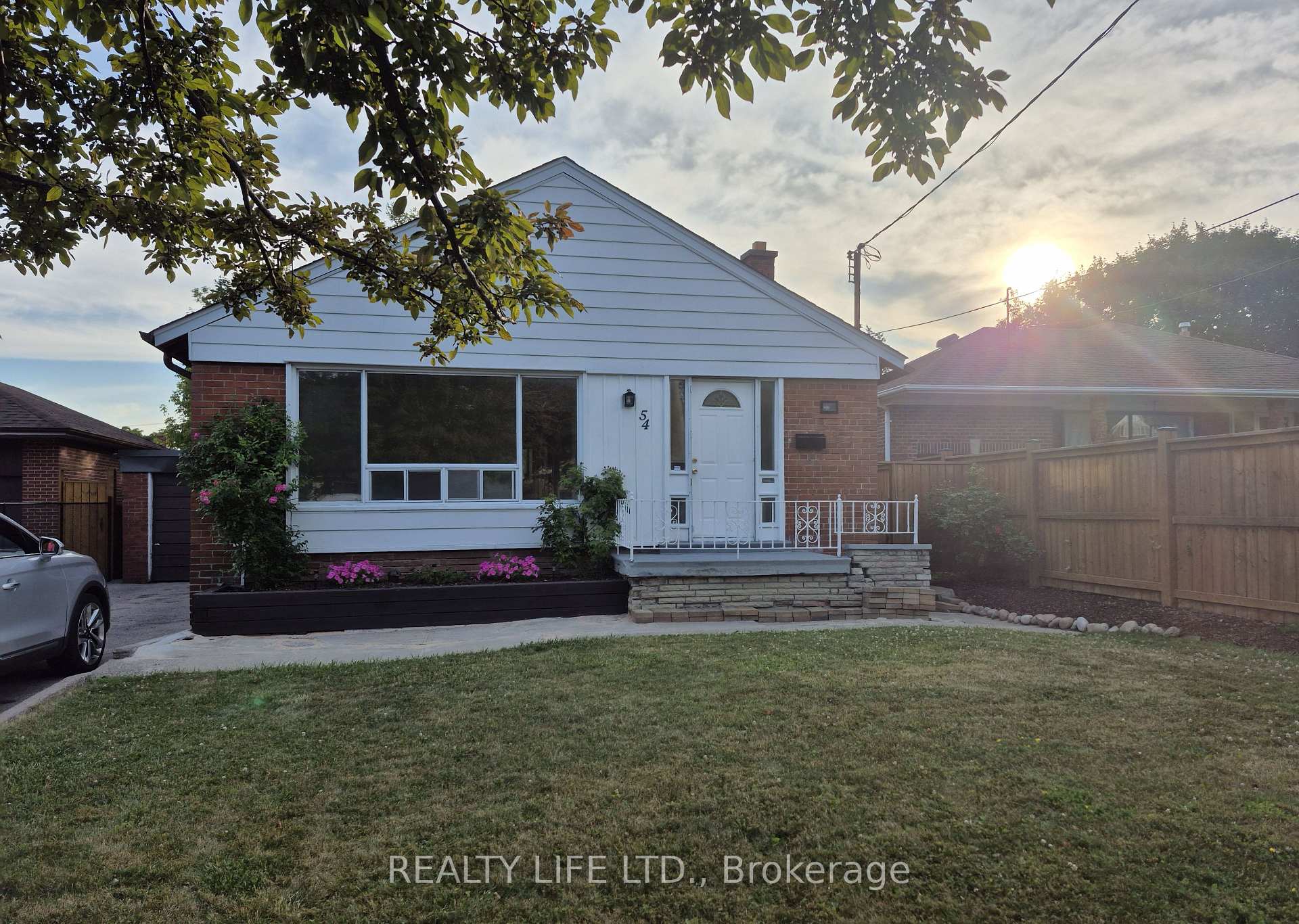 Photo of 54 Garside Crescent