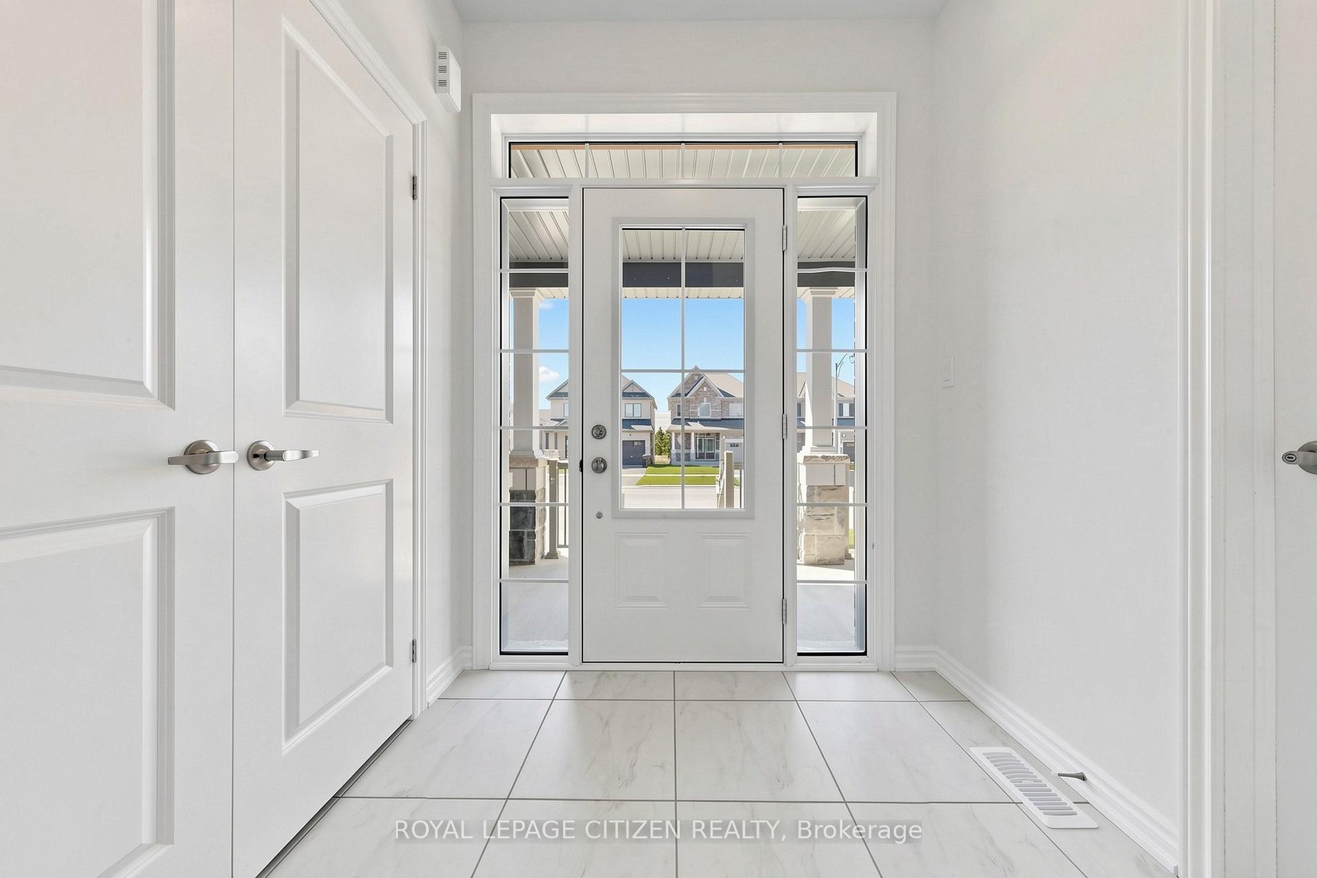 Photo 19 of 8 Fenn Crescent, New Tecumseth, Alliston — HOMEH