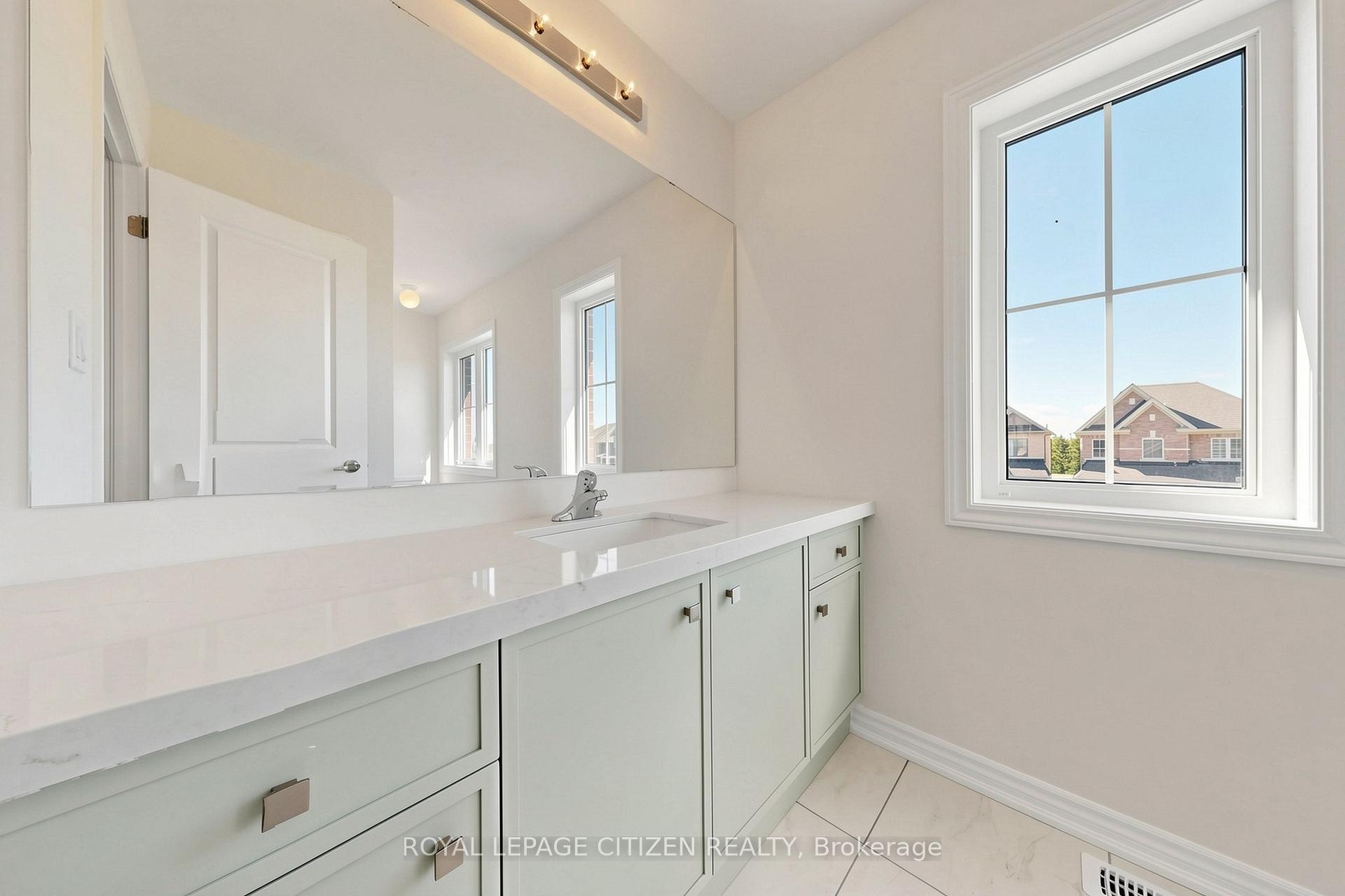 Photo 28 of 8 Fenn Crescent, New Tecumseth, Alliston — HOMEH