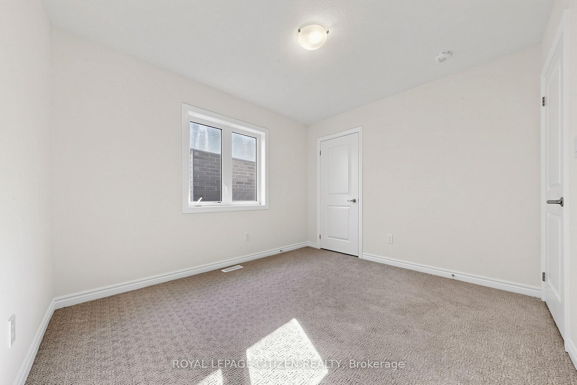 Photo 36 of 8 Fenn Crescent, New Tecumseth, Alliston — HOMEH