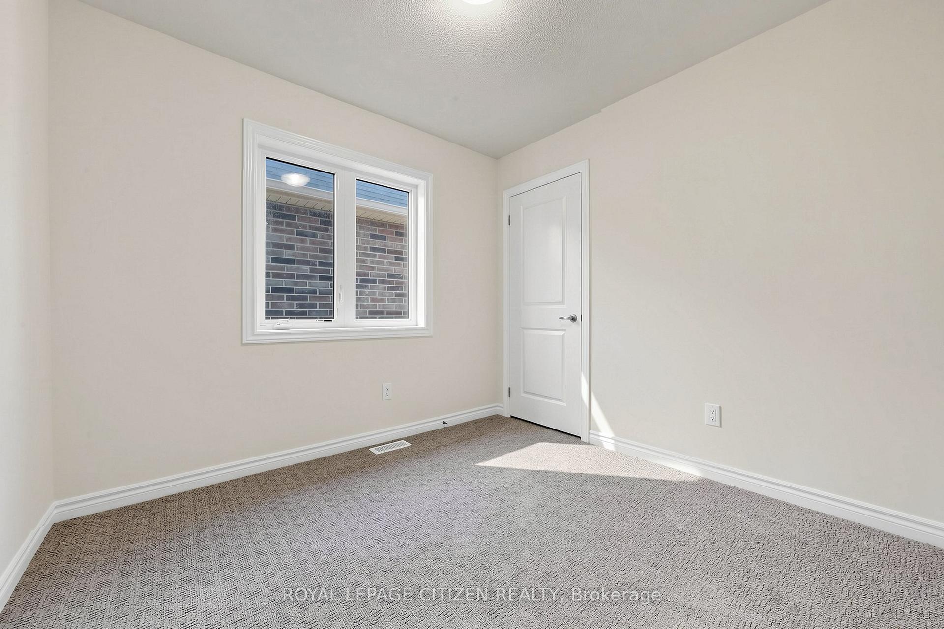 Photo 37 of 8 Fenn Crescent, New Tecumseth, Alliston — HOMEH