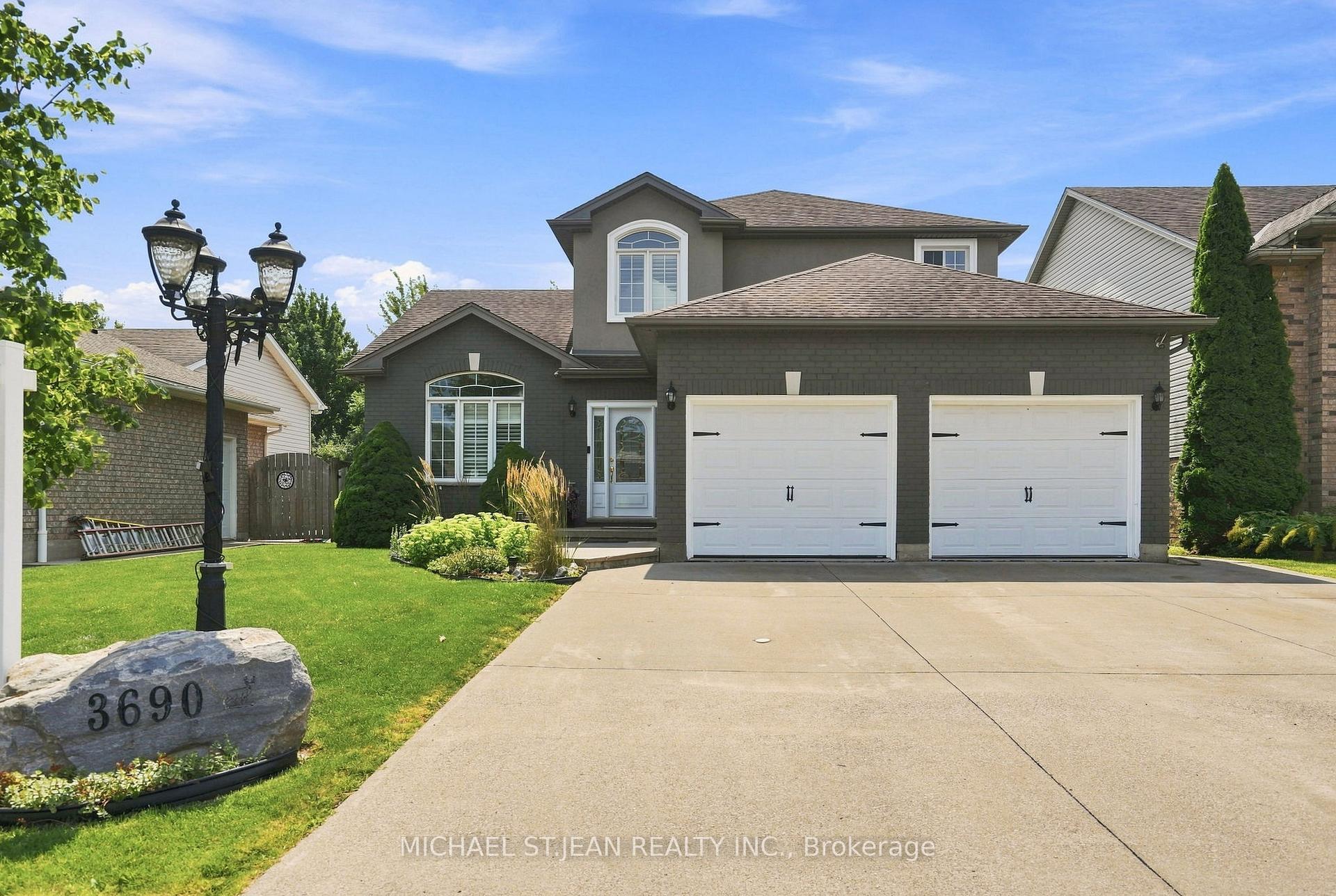 Photo 2 of 3690 Weinbrenner Road, Niagara Falls, Chippawa — HOMEH