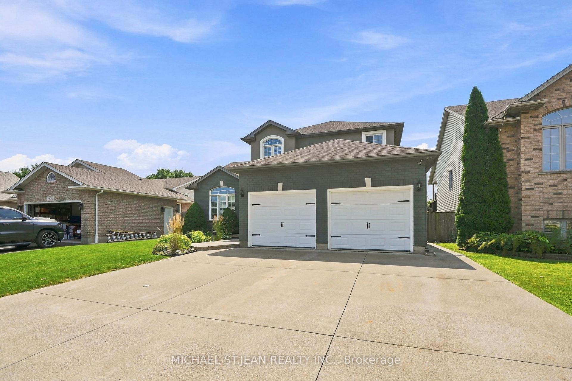 Photo 4 of 3690 Weinbrenner Road, Niagara Falls, Chippawa — HOMEH