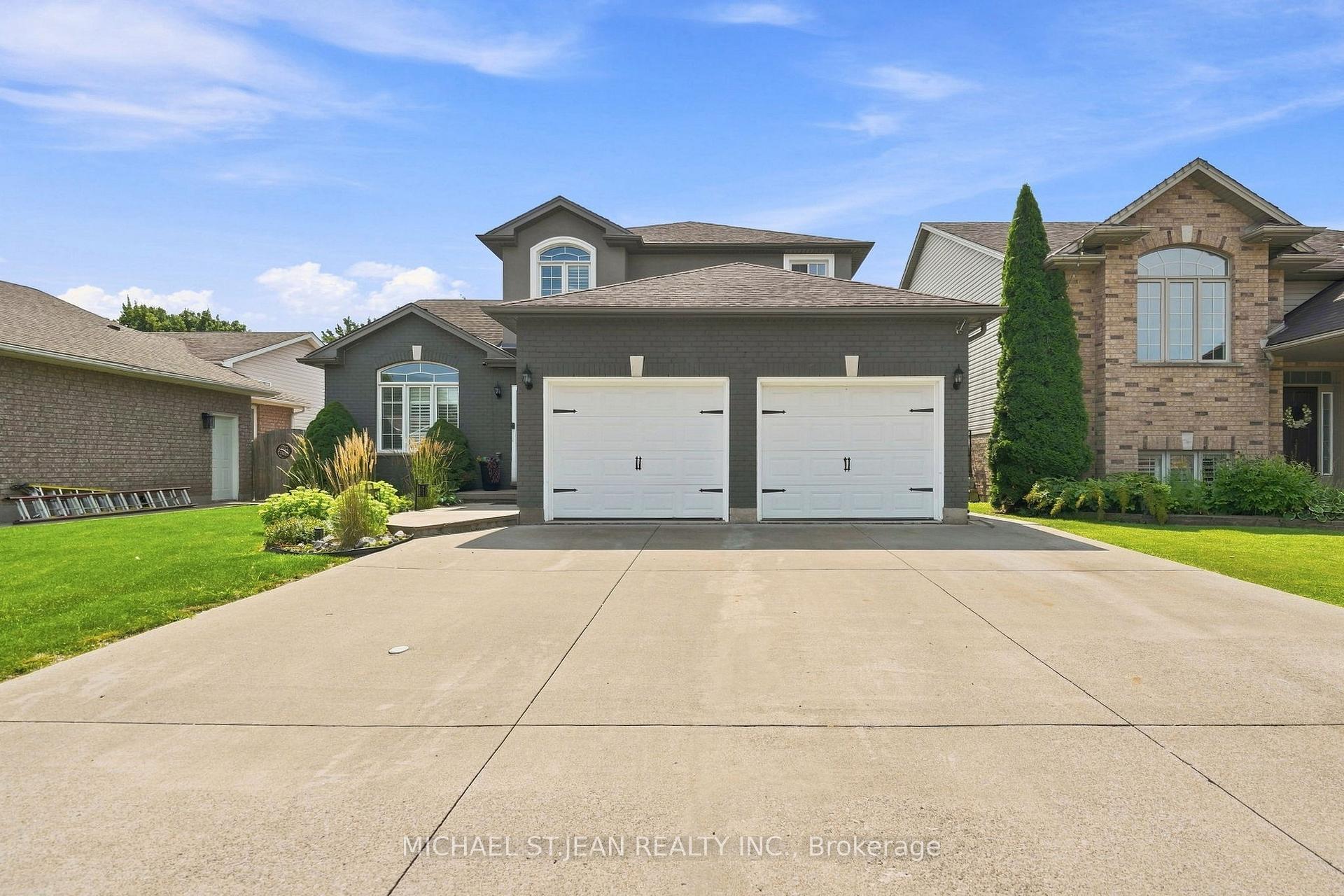 Photo 6 of 3690 Weinbrenner Road, Niagara Falls, Chippawa — HOMEH