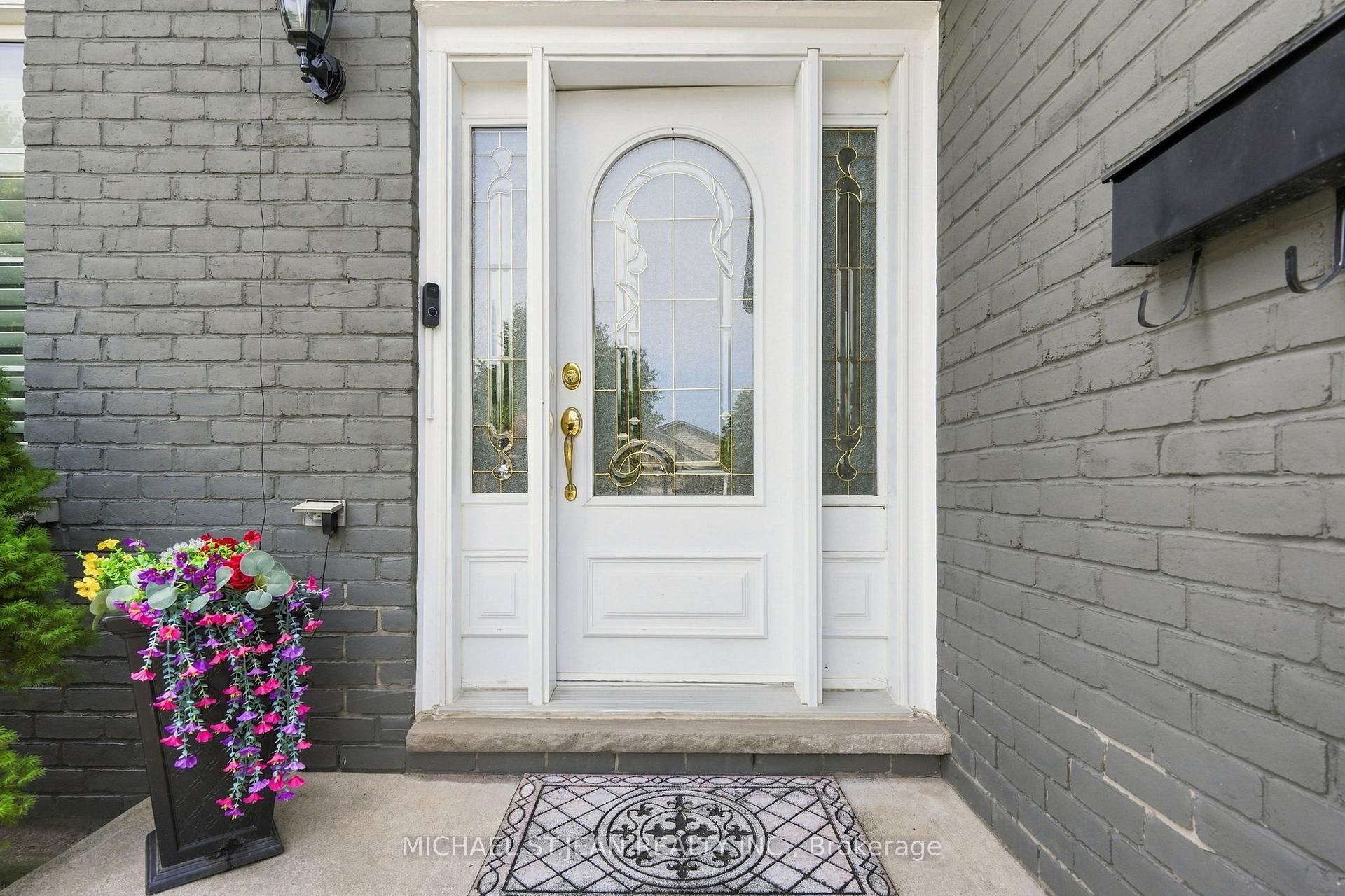 Photo 7 of 3690 Weinbrenner Road, Niagara Falls, Chippawa — HOMEH