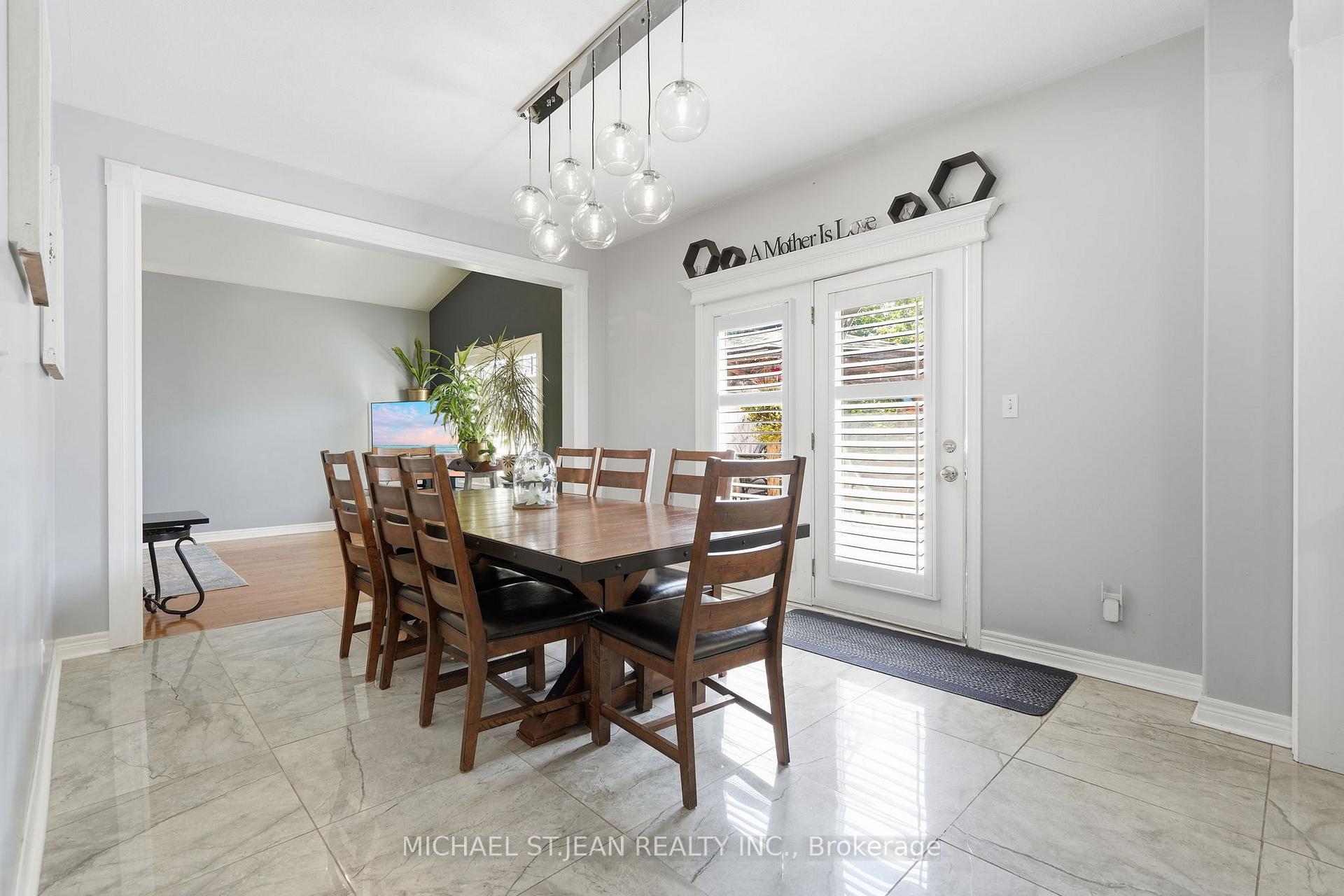 Photo 14 of 3690 Weinbrenner Road, Niagara Falls, Chippawa — HOMEH