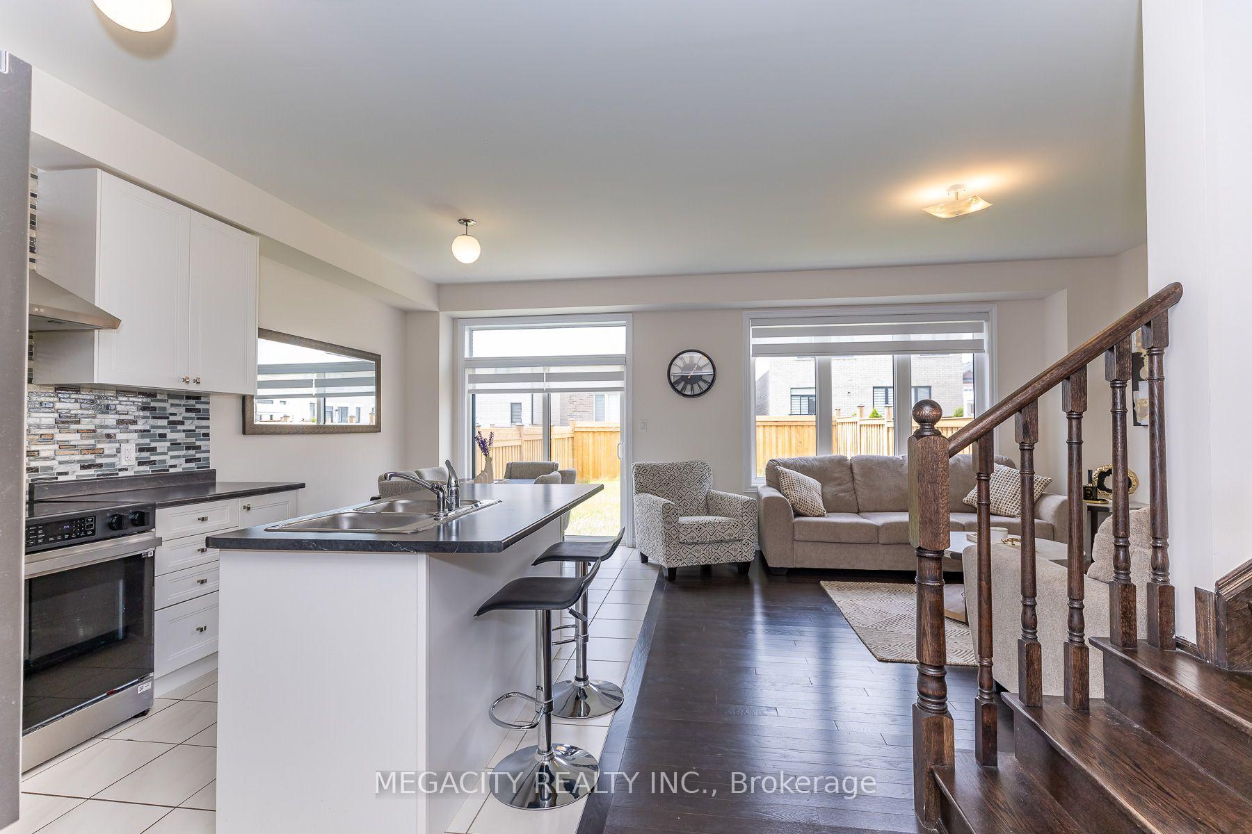 Photo 9 of 1348 Klondike Drive, Oshawa, Kedron — HOMEH