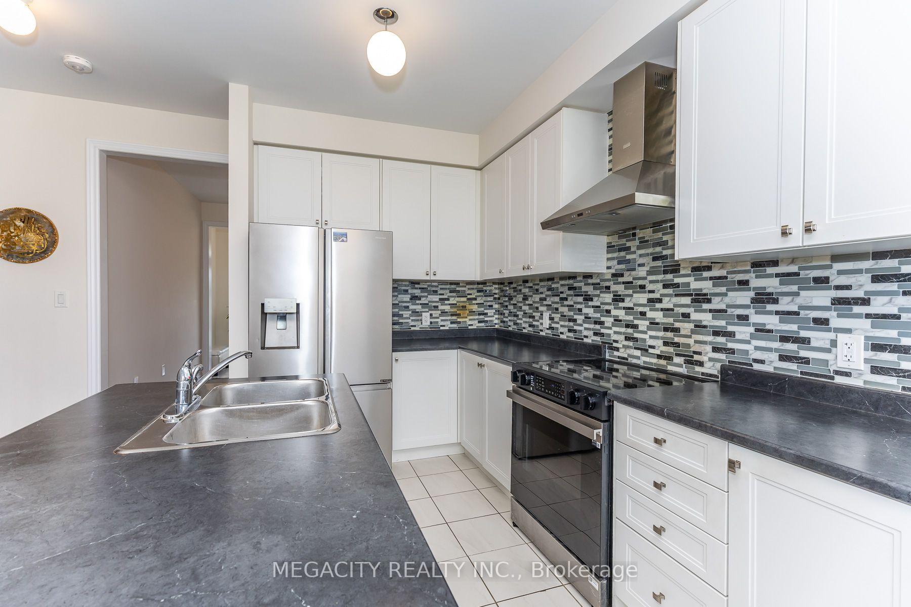 Photo 12 of 1348 Klondike Drive, Oshawa, Kedron — HOMEH