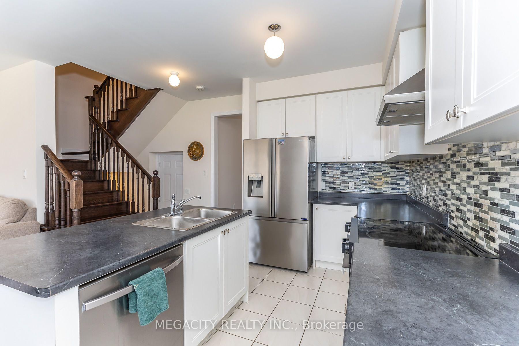 Photo 13 of 1348 Klondike Drive, Oshawa, Kedron — HOMEH