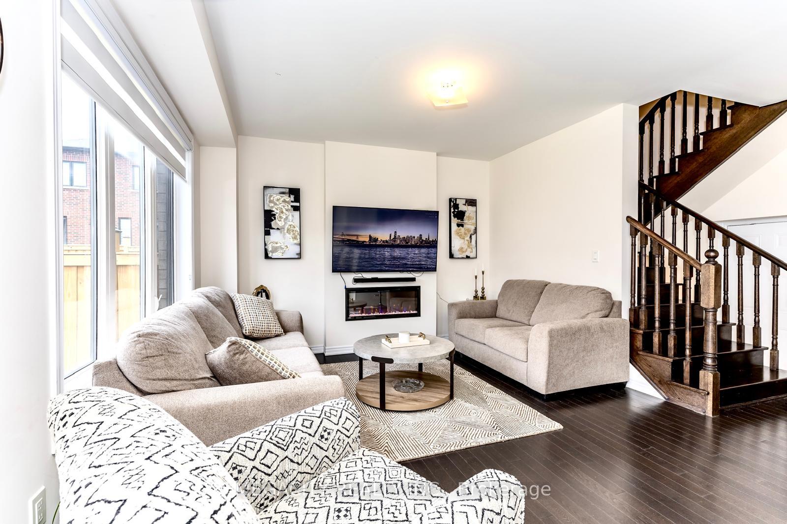 Photo 8 of 1348 Klondike Drive, Oshawa, Kedron — HOMEH