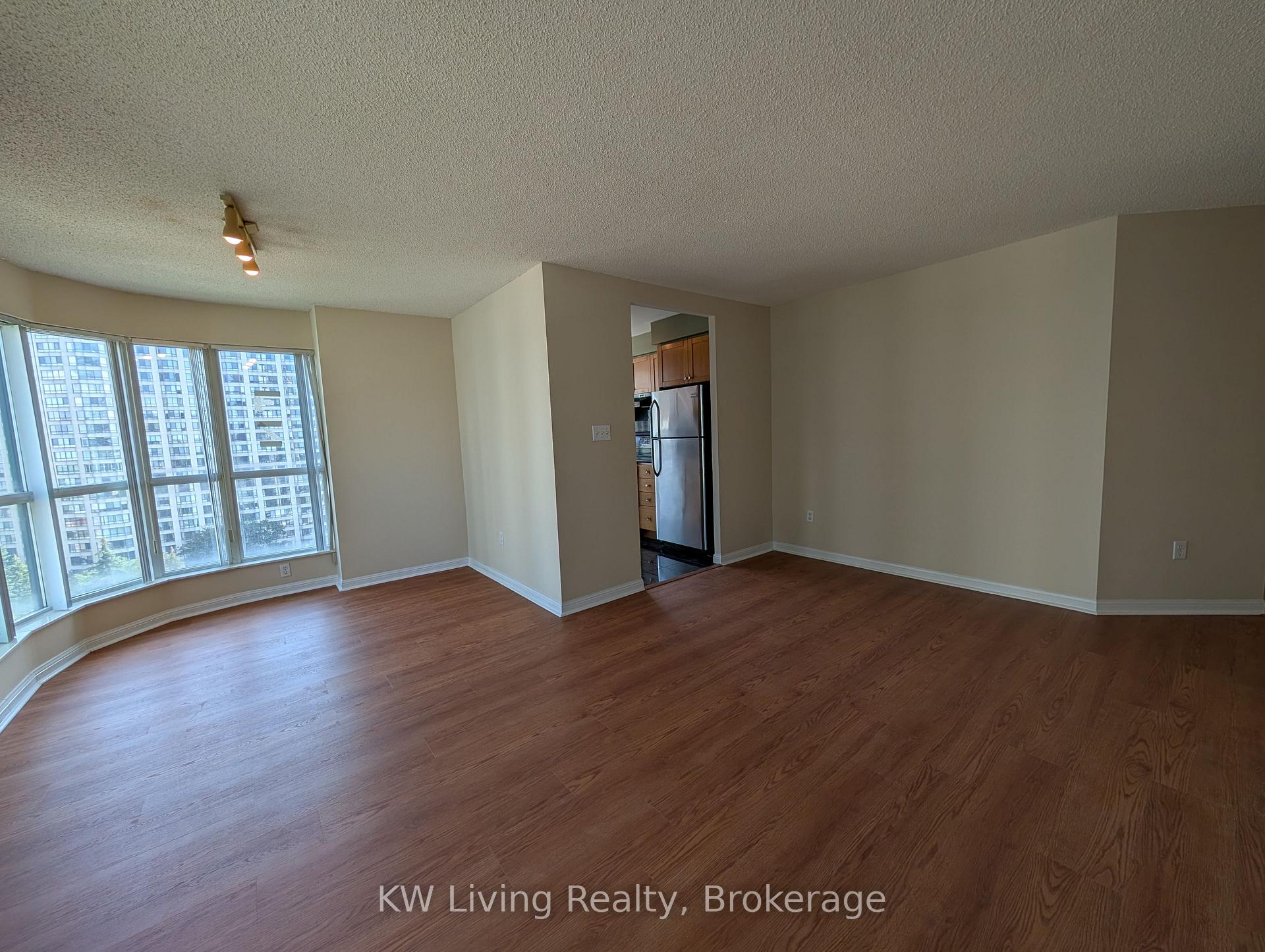 Photo 5 of Unit 1102, 23 Lorraine Drive, North York, Willowdale West — HOMEH