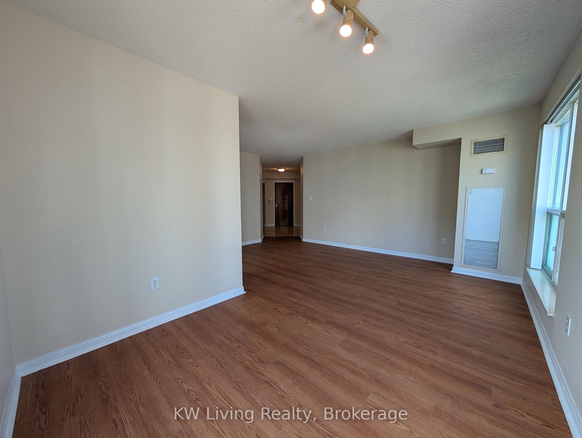 Photo 7 of Unit 1102, 23 Lorraine Drive, North York, Willowdale West — HOMEH