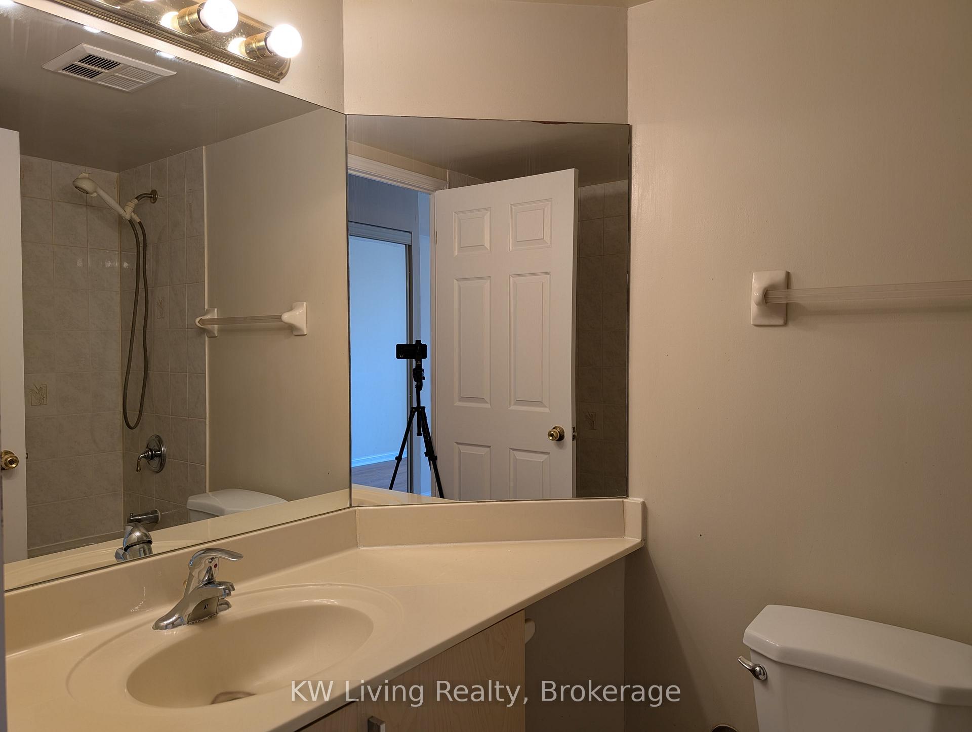 Photo 23 of Unit 1102, 23 Lorraine Drive, North York, Willowdale West — HOMEH