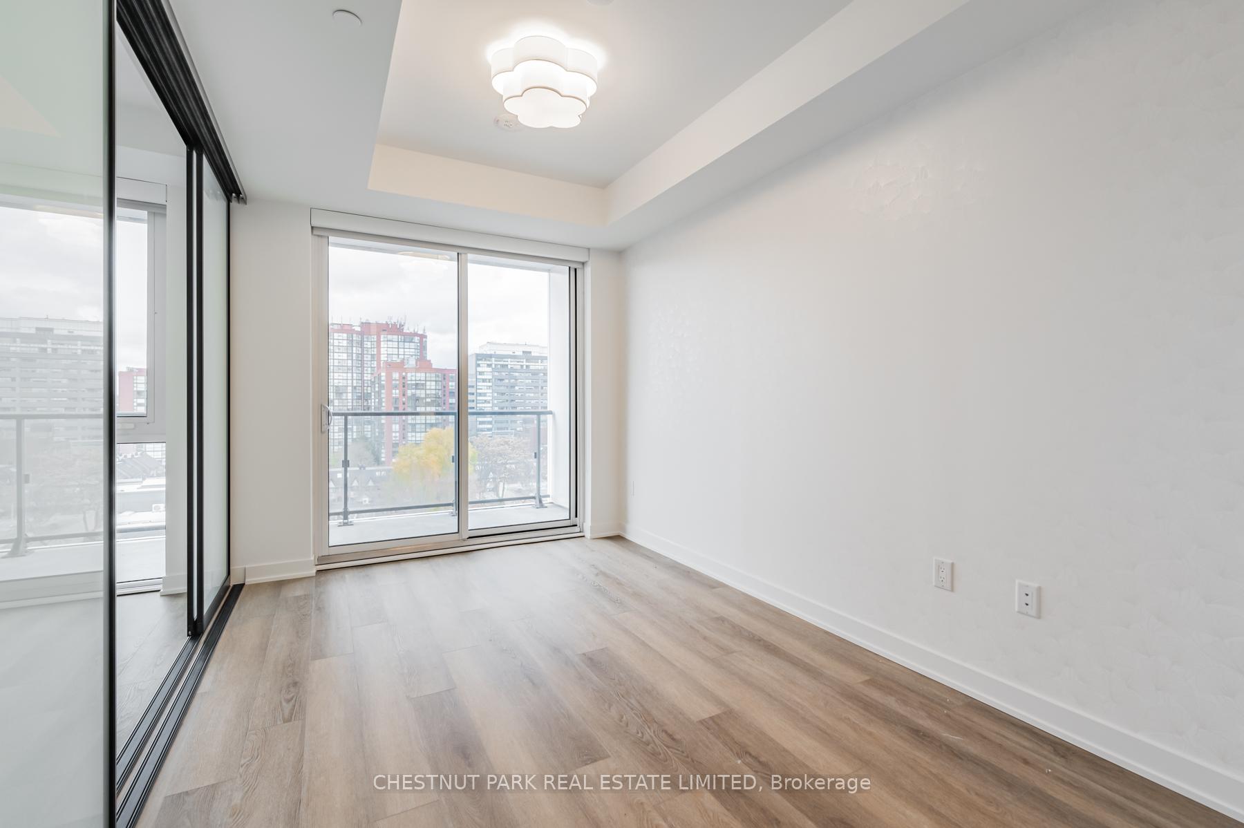 Photo 6 of Unit 915, 9 Tecumseth Street, Toronto, Niagara — HOMEH