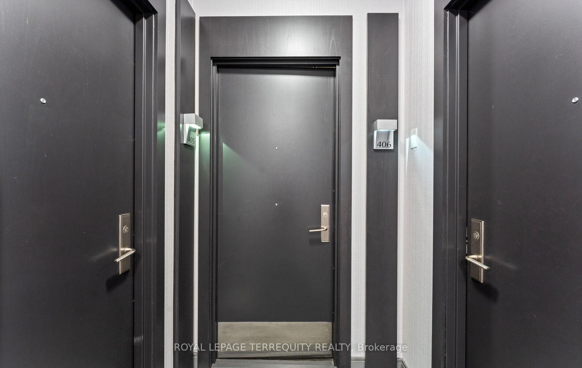 Photo 4 of Unit 406, 80 Absolute Avenue, Mississauga, City Centre — HOMEH