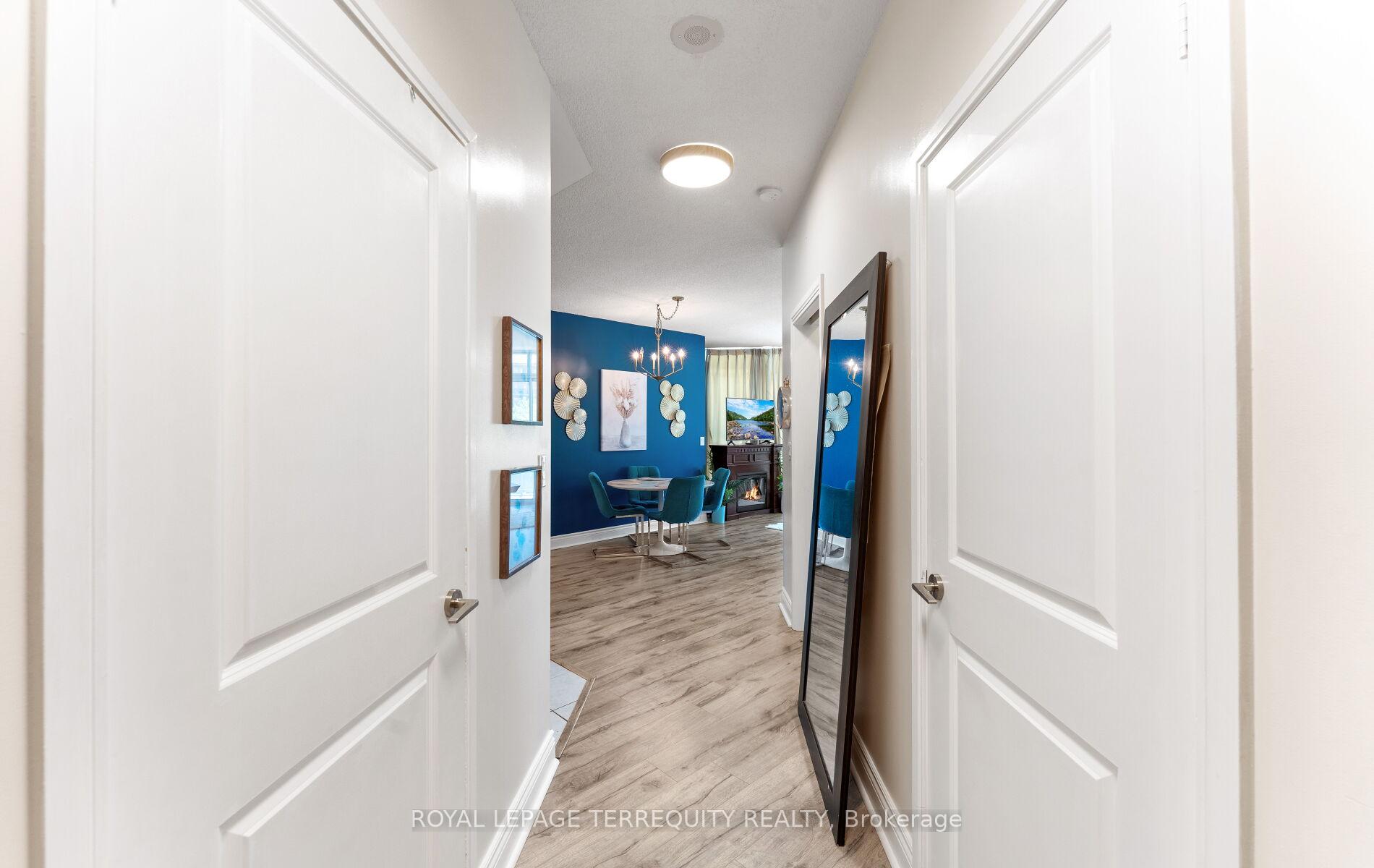 Photo 5 of Unit 406, 80 Absolute Avenue, Mississauga, City Centre — HOMEH