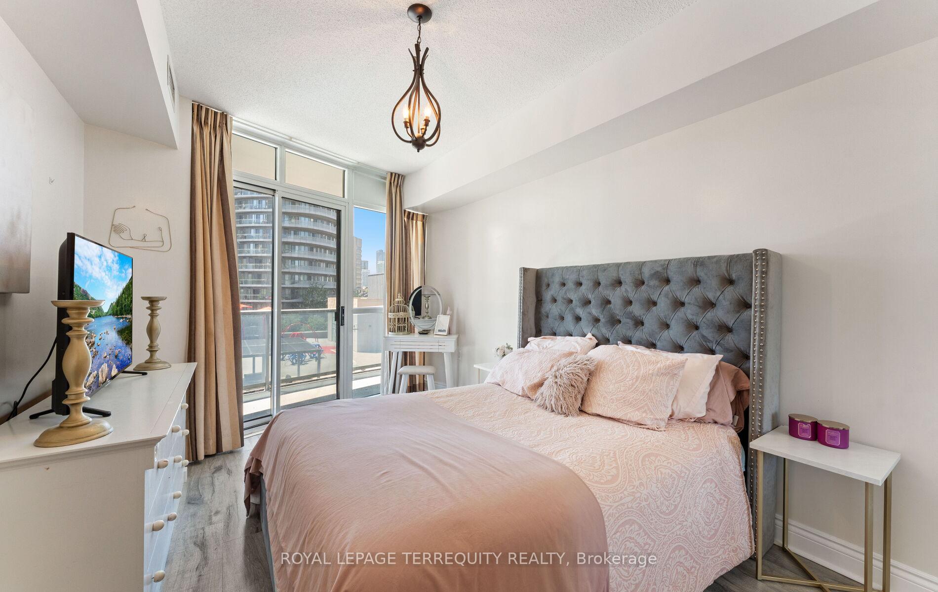 Photo 15 of Unit 406, 80 Absolute Avenue, Mississauga, City Centre — HOMEH