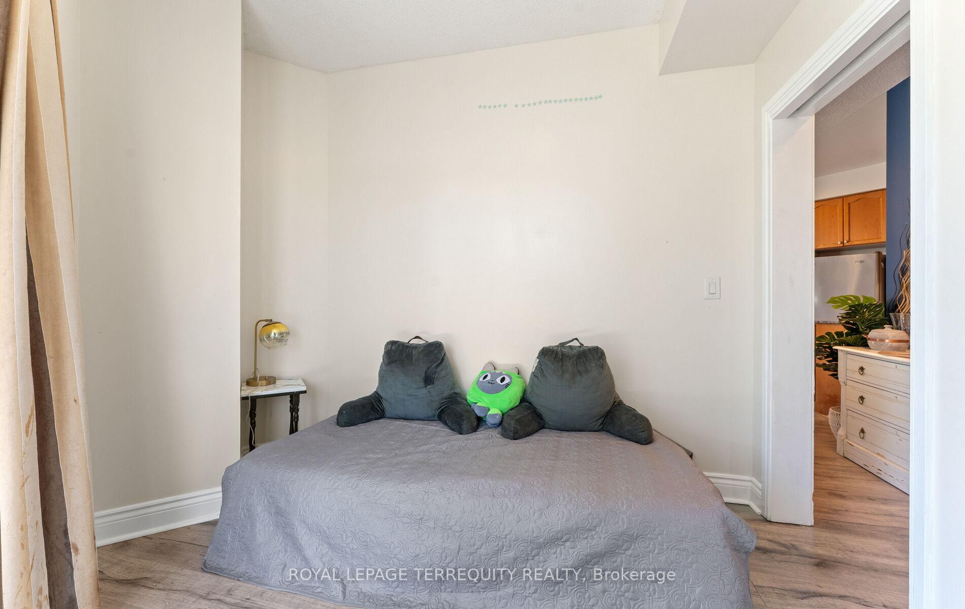 Photo 19 of Unit 406, 80 Absolute Avenue, Mississauga, City Centre — HOMEH