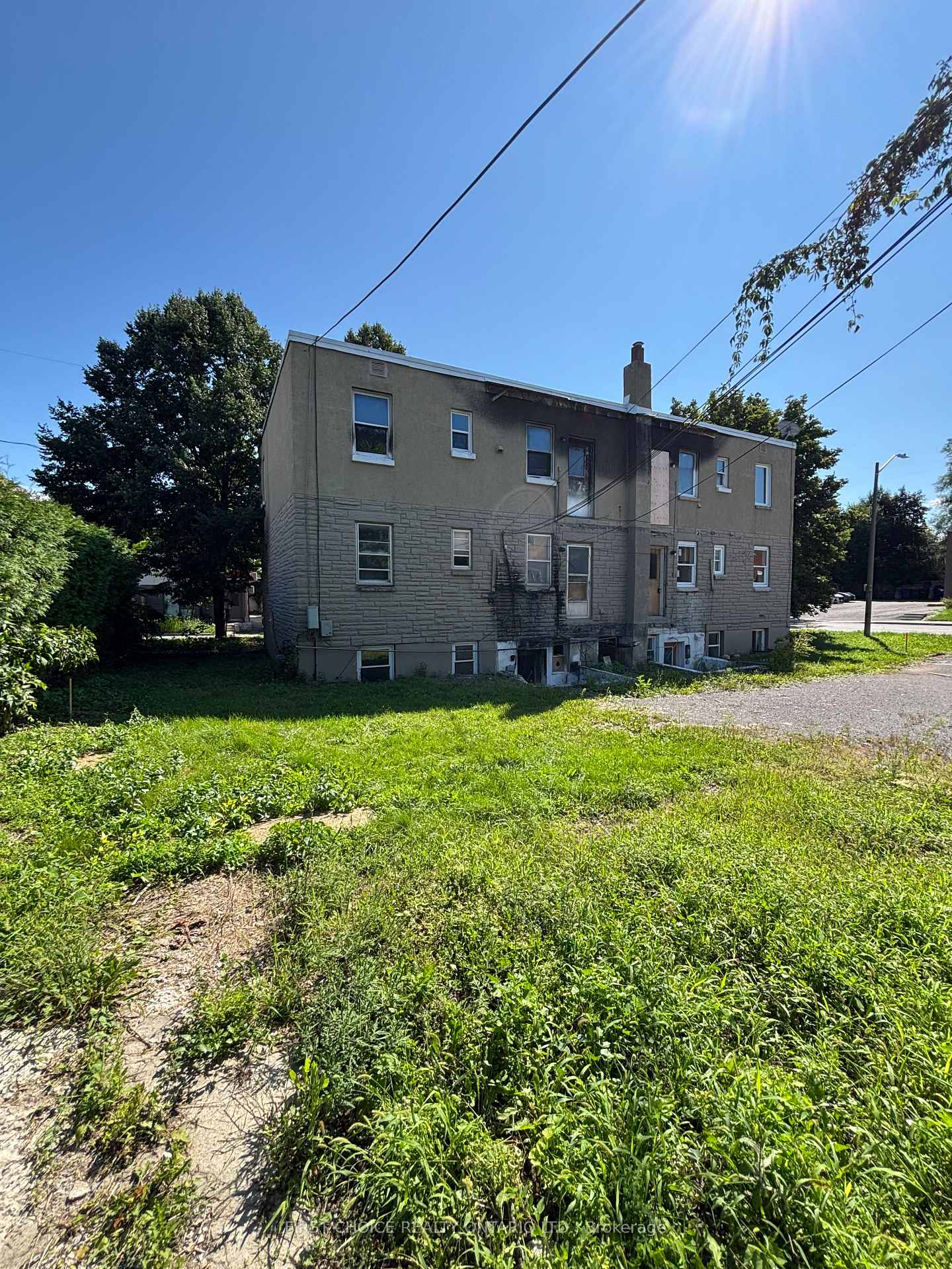 Photo 9 of 255 St Denis Street, Ottawa, Vanier — HOMEH