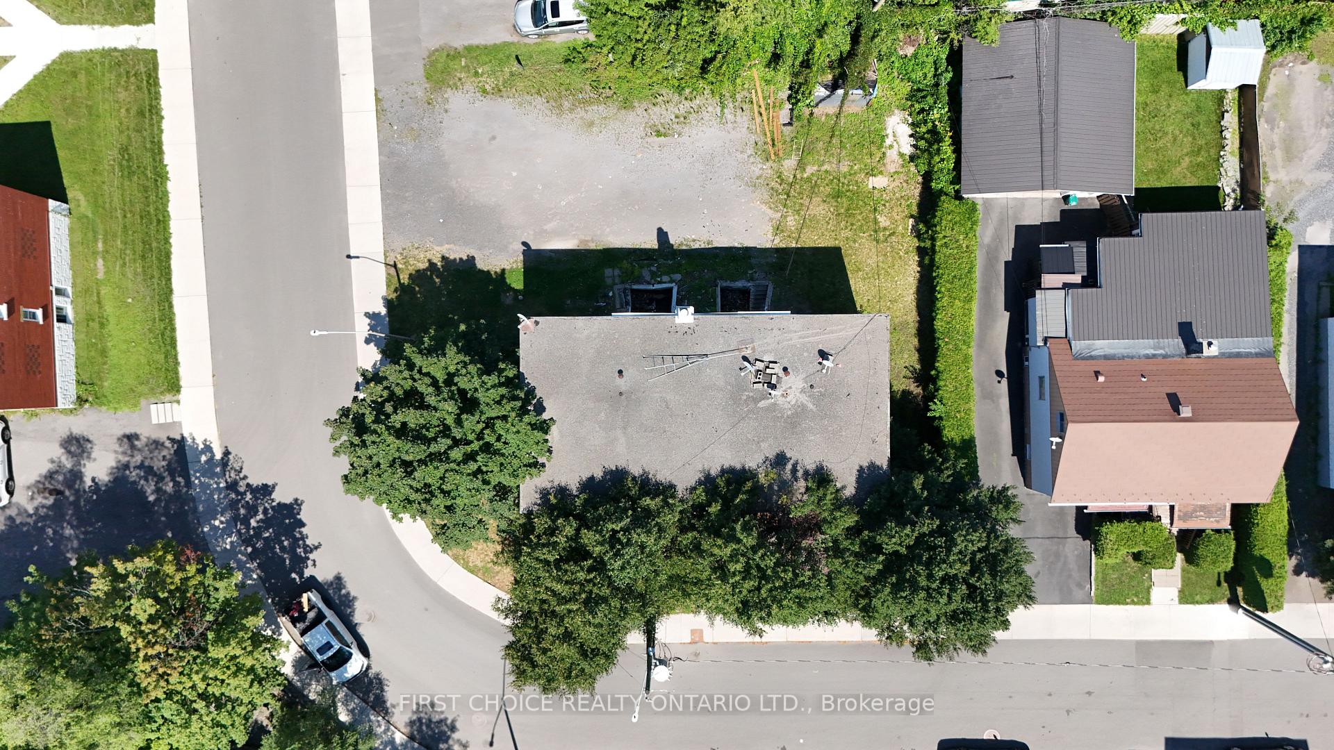 Photo 11 of 255 St Denis Street, Ottawa, Vanier — HOMEH