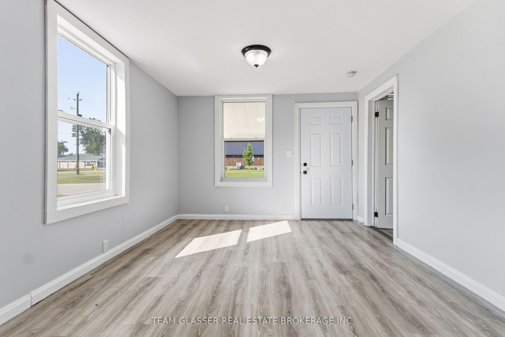 Photo 7 of 34 Broadway Street, Newbury — HOMEH