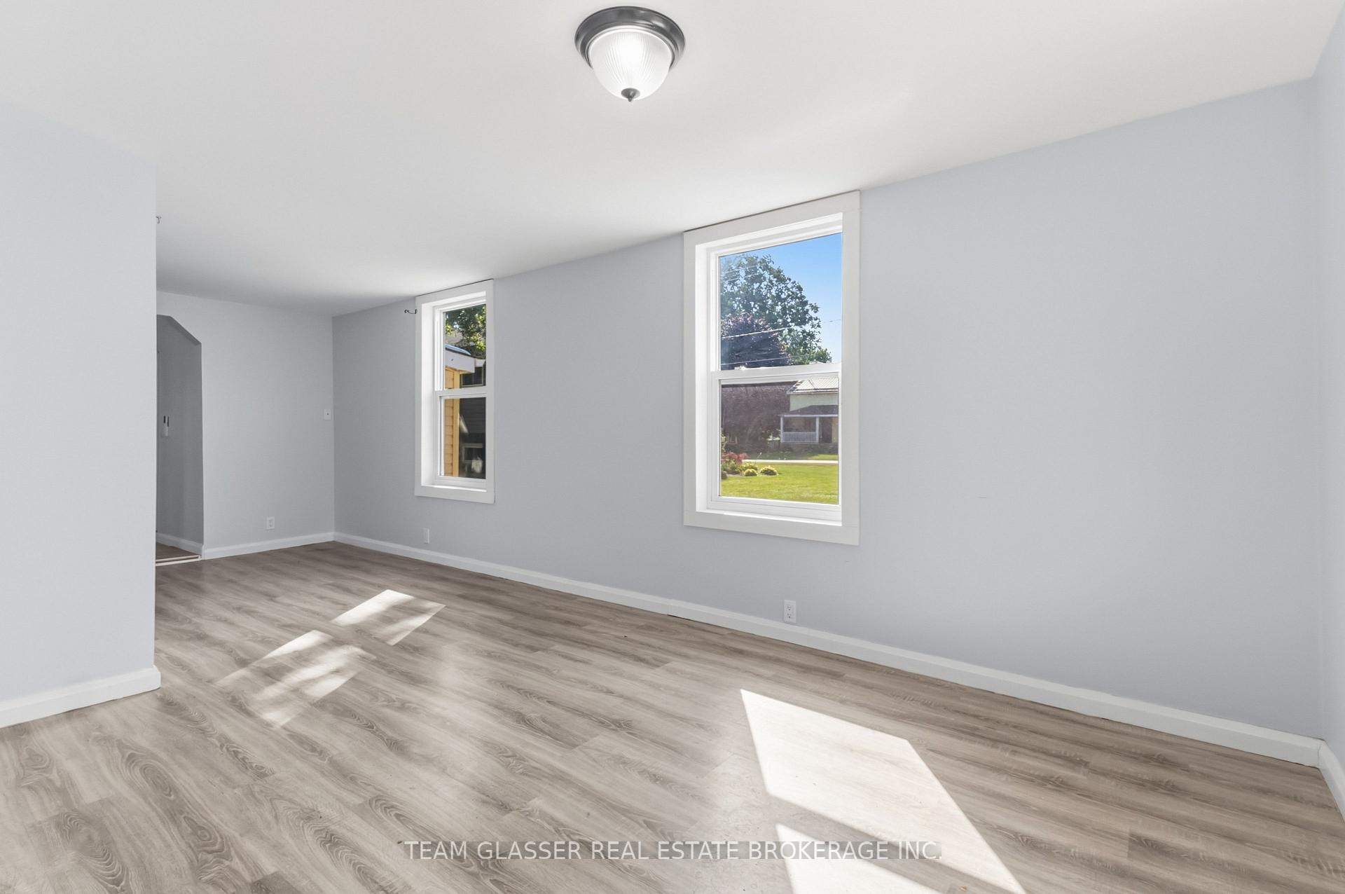 Photo 10 of 34 Broadway Street, Newbury — HOMEH