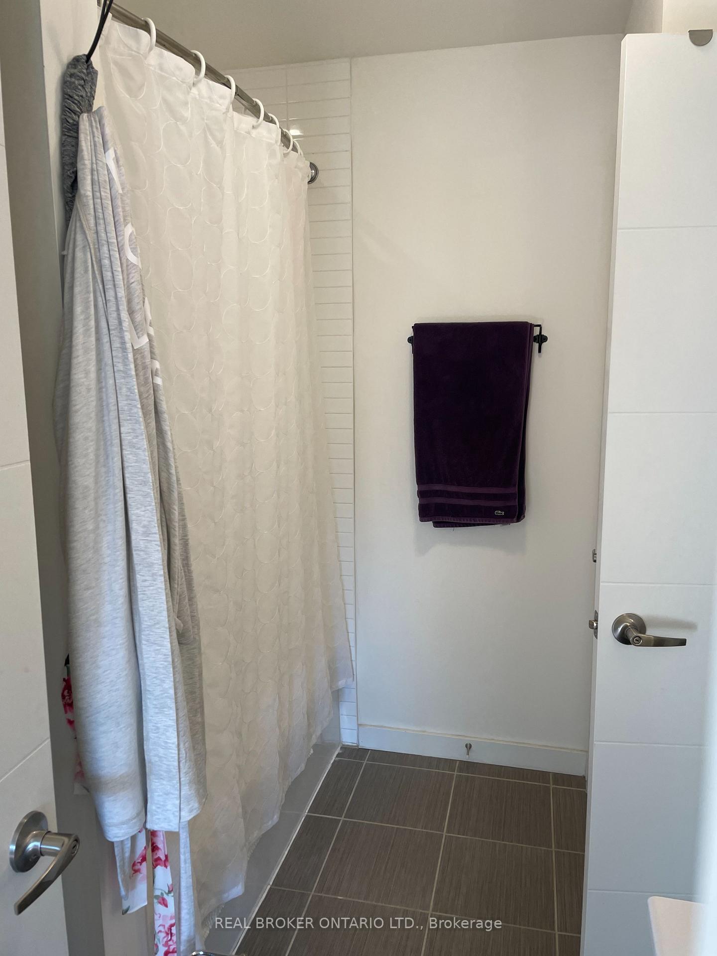 Photo 25 of Unit 8, 369 Essa Road, Barrie, Holly — HOMEH