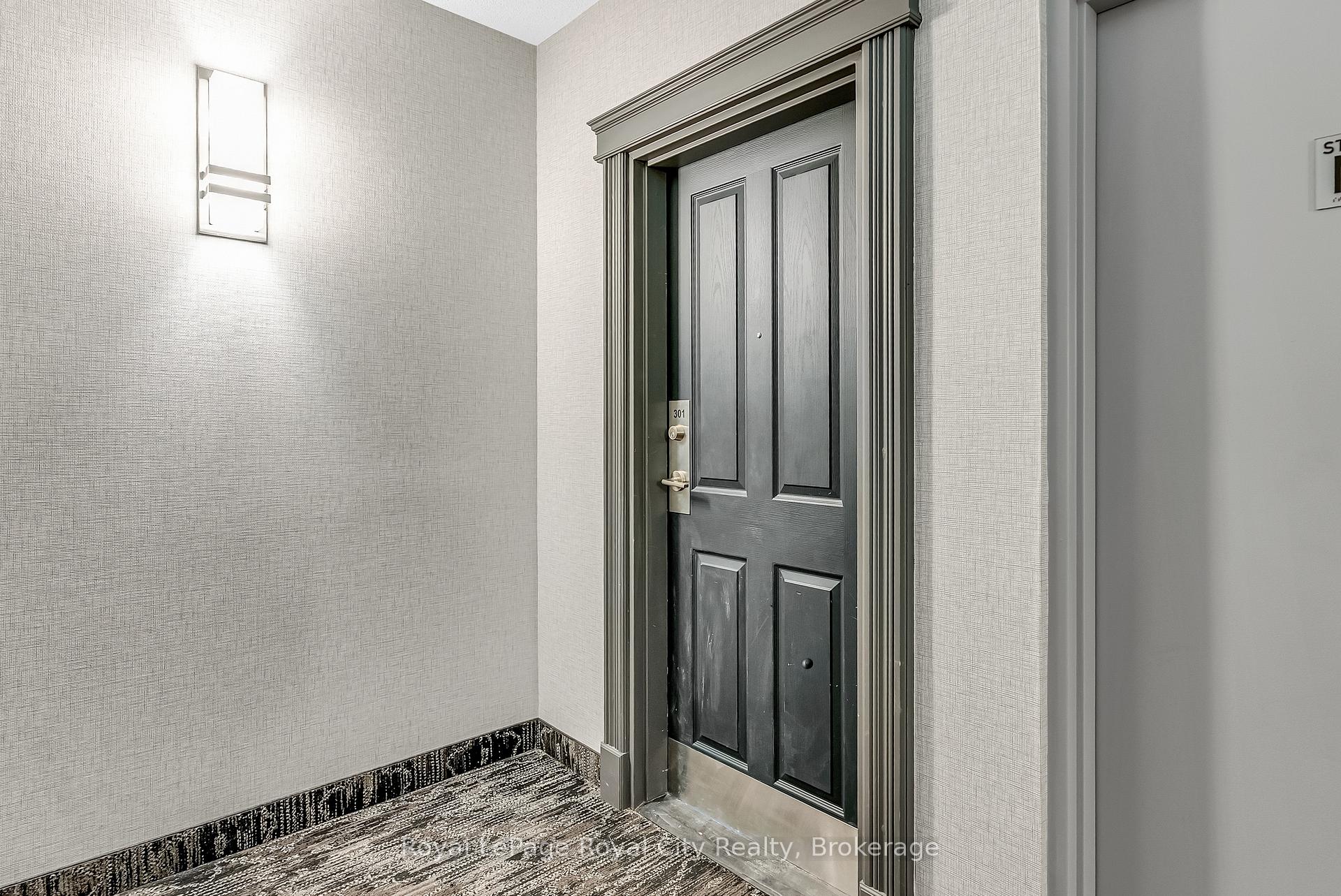 Photo 2 of Unit 301, 60 Wyndham Street S, Guelph, St. Patrick's Ward — HOMEH