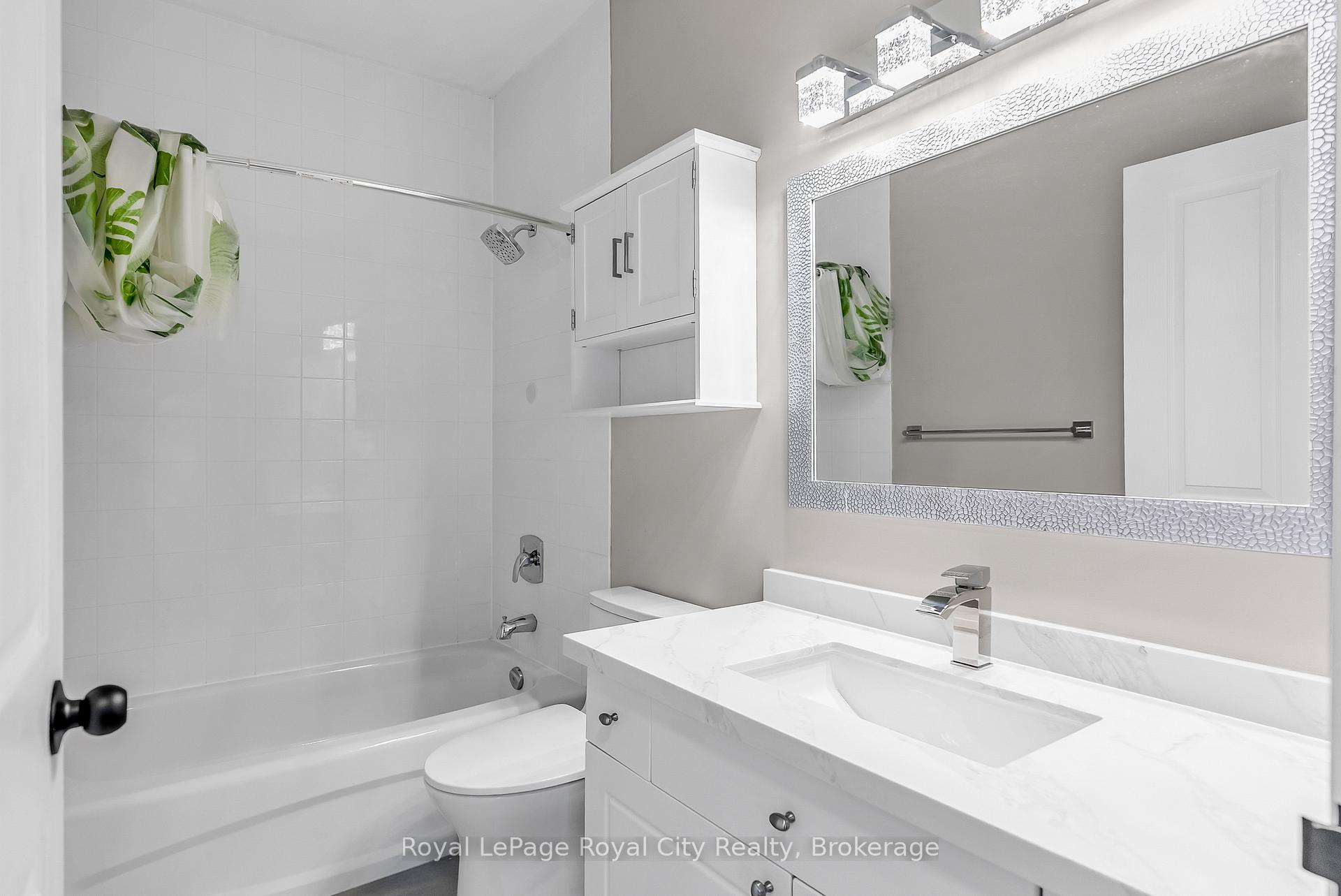 Photo 5 of Unit 301, 60 Wyndham Street S, Guelph, St. Patrick's Ward — HOMEH