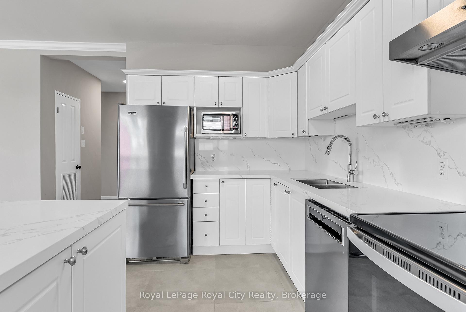 Photo 10 of Unit 301, 60 Wyndham Street S, Guelph, St. Patrick's Ward — HOMEH