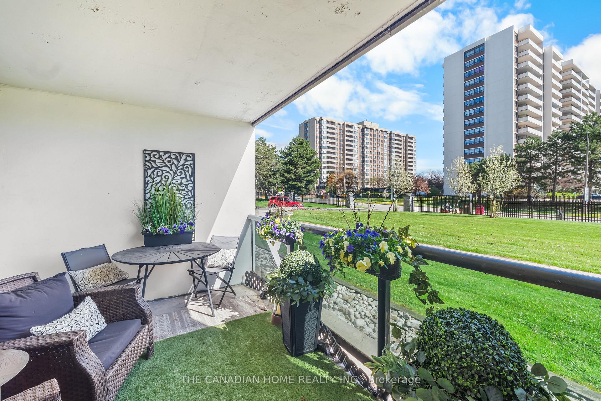 Photo 5 of Unit 103, 4 Lisa Street, Brampton, Queen Street Corridor — HOMEH