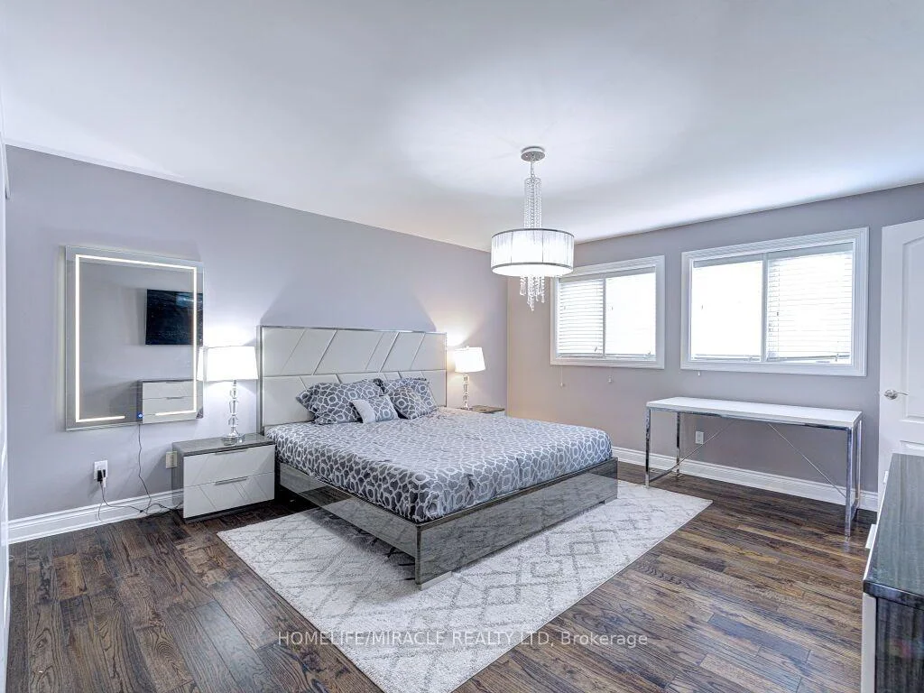 Photo 15 of 5437 Royal Aberdeen Drive, Mississauga, Hurontario — HOMEH