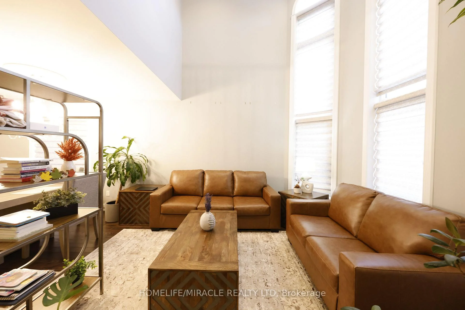 Photo 6 of 5437 Royal Aberdeen Drive, Mississauga, Hurontario — HOMEH
