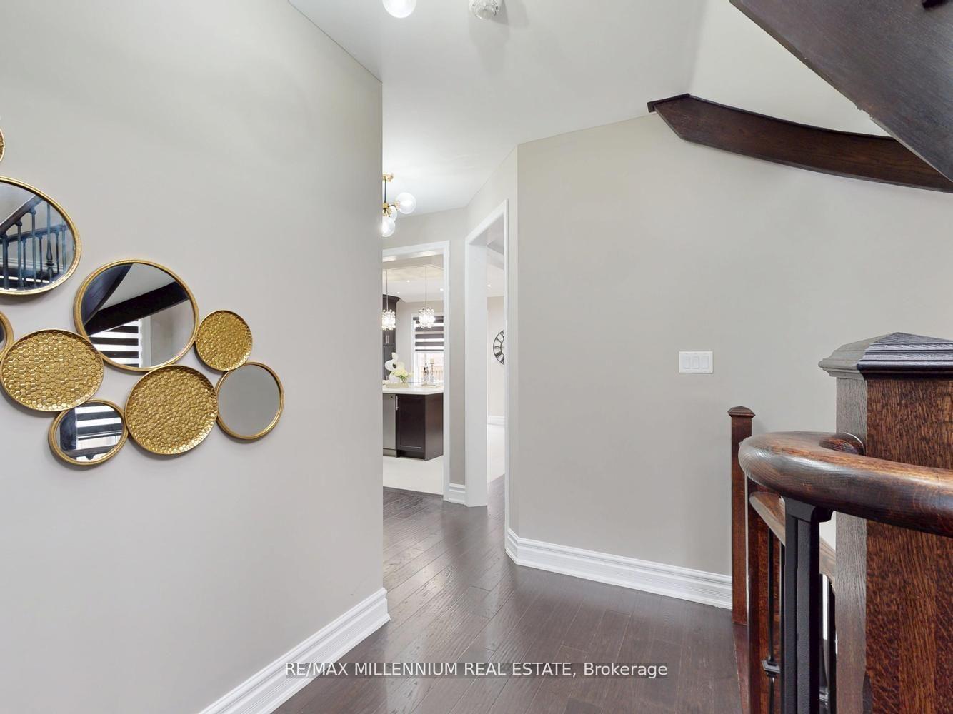 Photo 5 of 51 Kincardine Street, Vaughan, Kleinburg — HOMEH