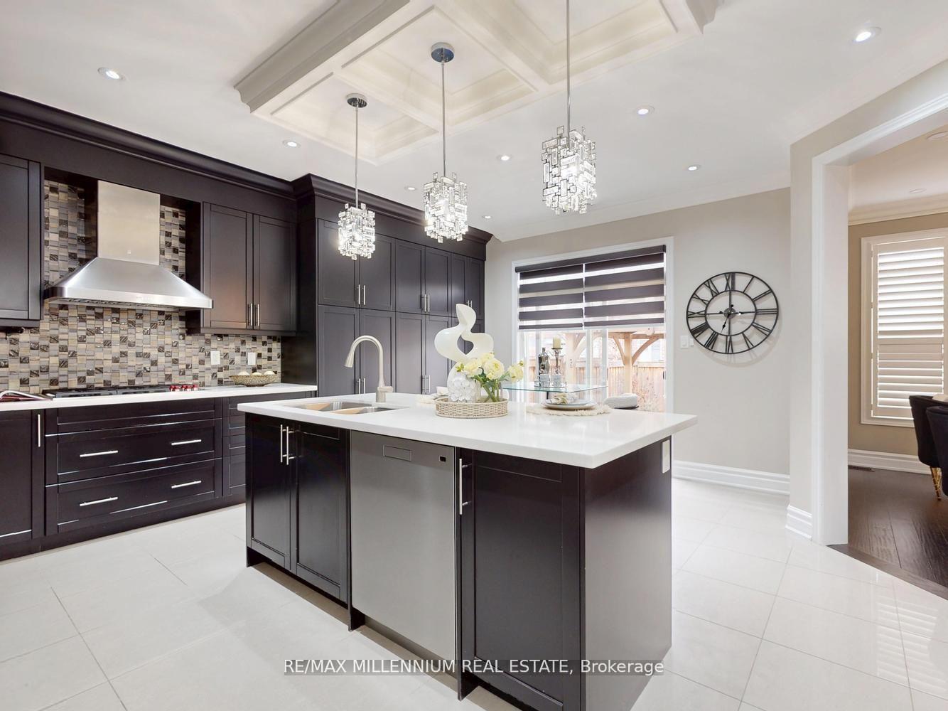Photo 7 of 51 Kincardine Street, Vaughan, Kleinburg — HOMEH