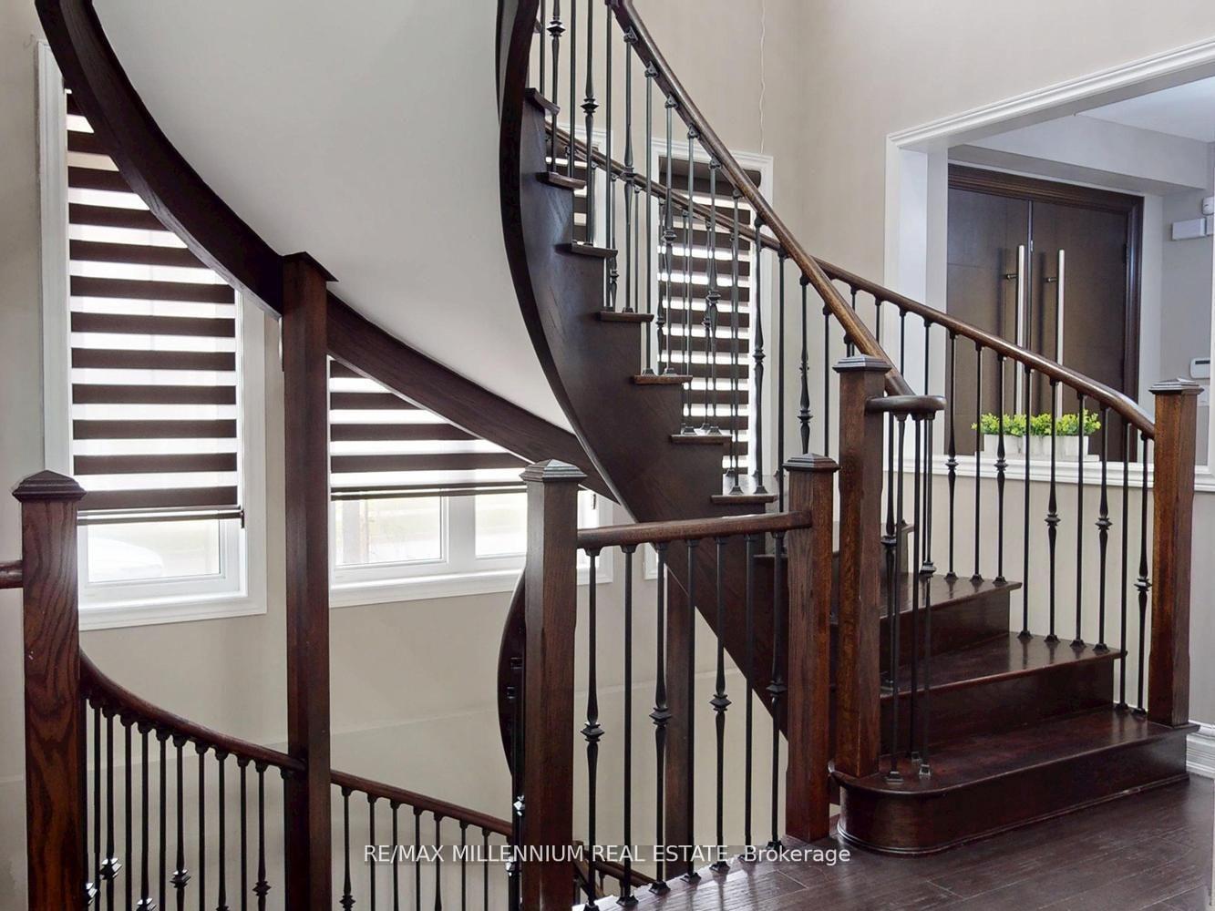 Photo 23 of 51 Kincardine Street, Vaughan, Kleinburg — HOMEH