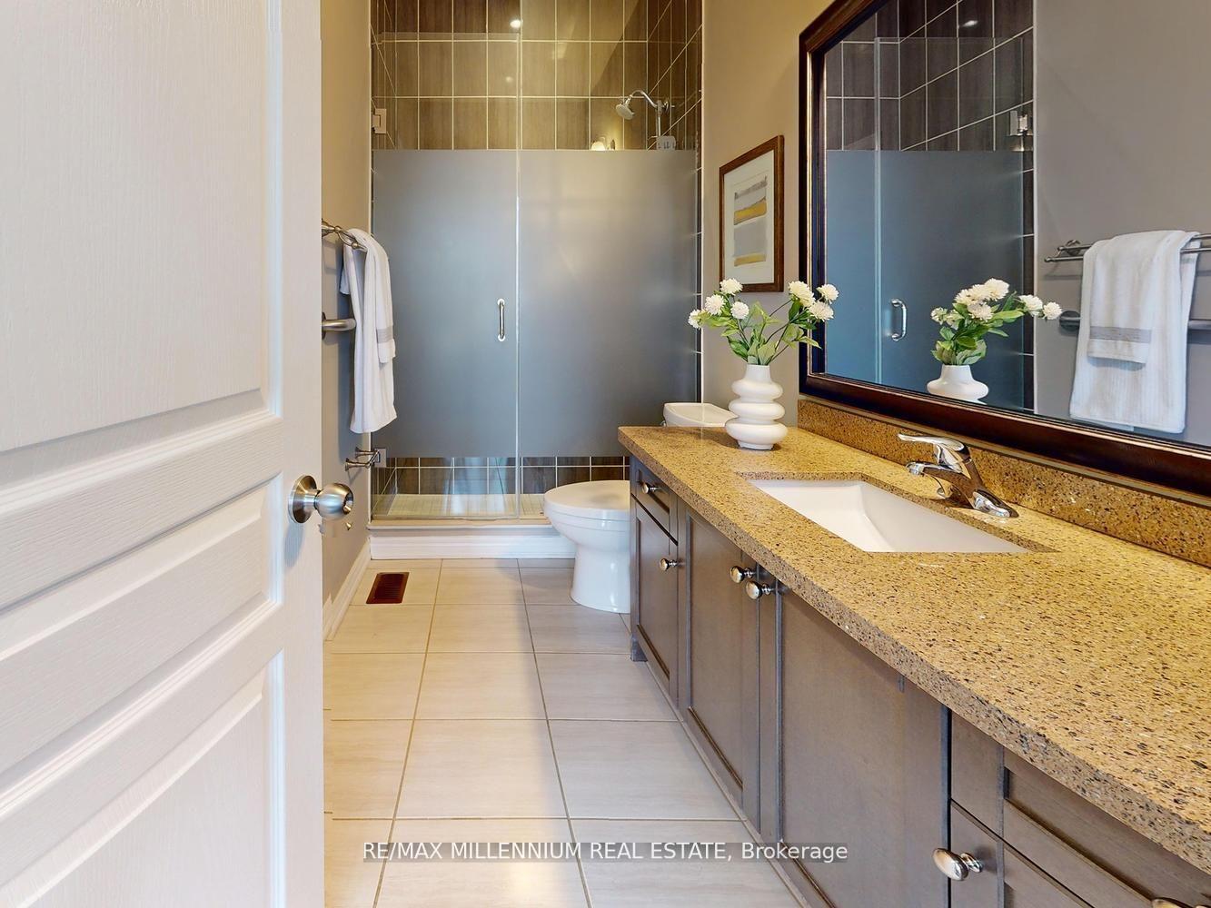Photo 35 of 51 Kincardine Street, Vaughan, Kleinburg — HOMEH