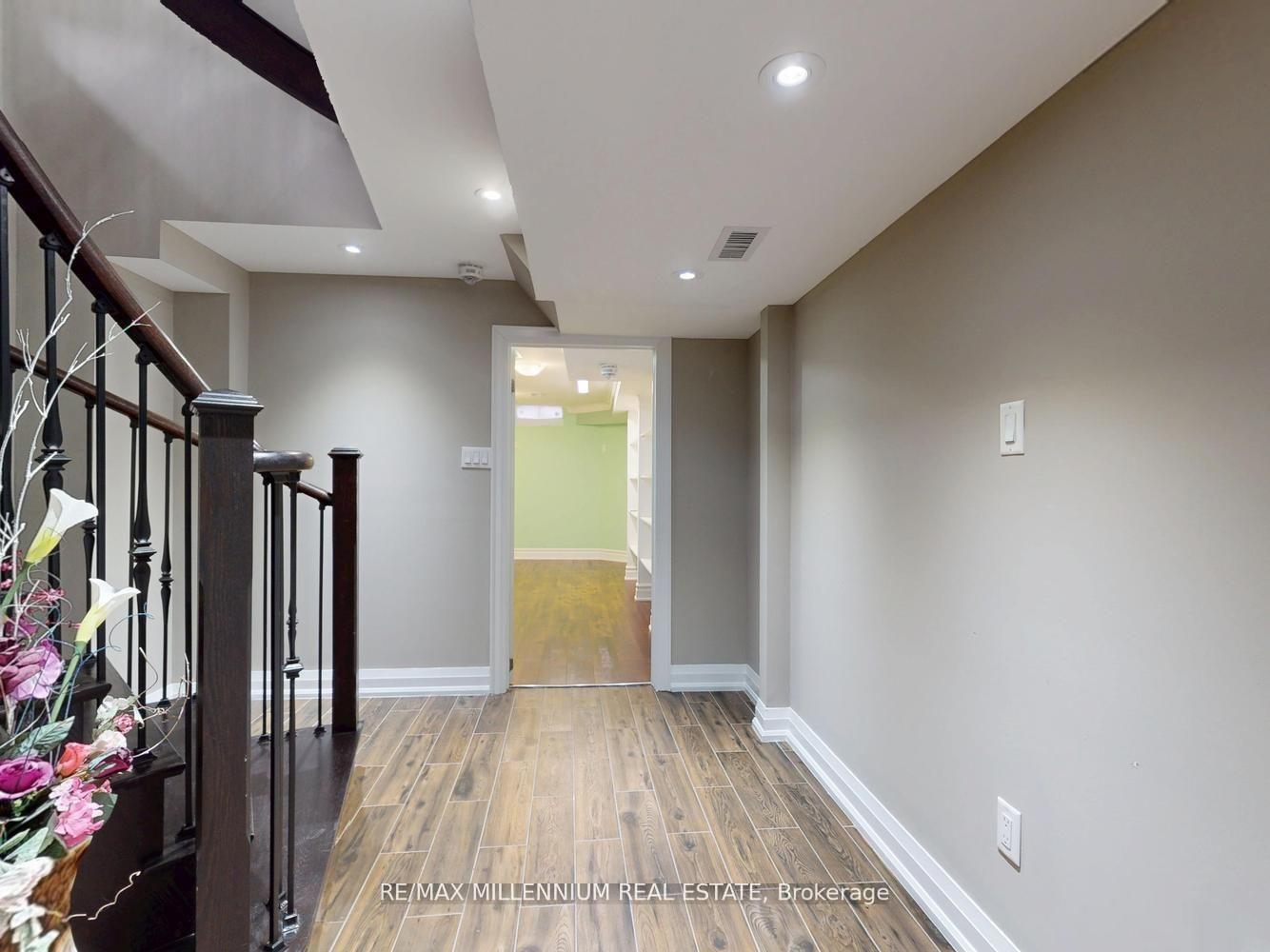 Photo 39 of 51 Kincardine Street, Vaughan, Kleinburg — HOMEH