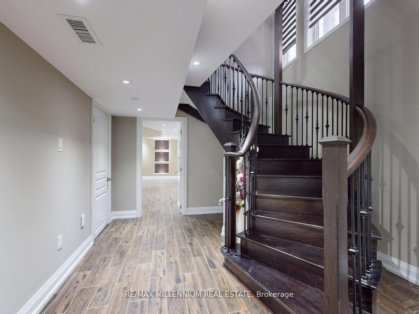 Photo 40 of 51 Kincardine Street, Vaughan, Kleinburg — HOMEH